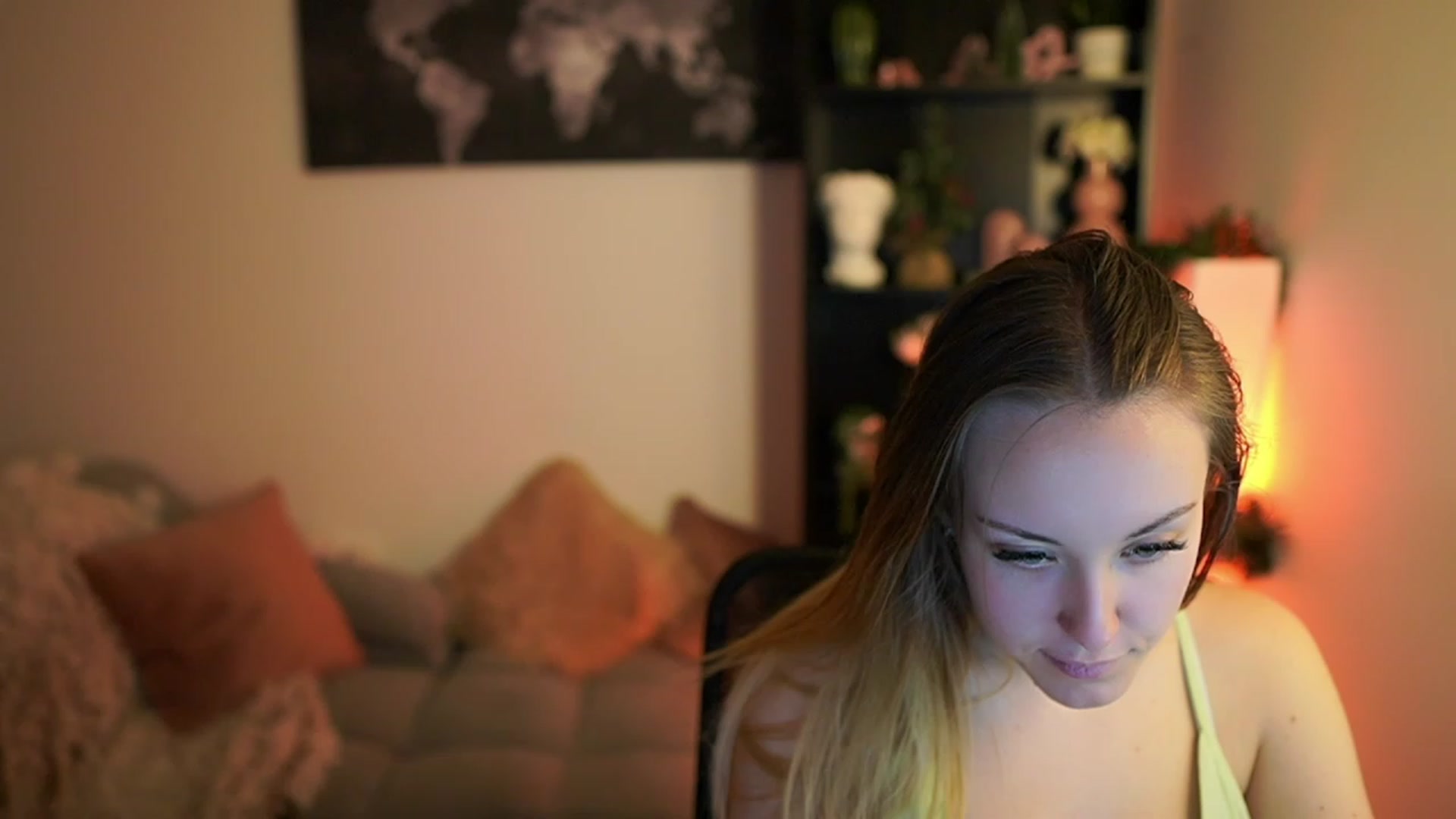 Gallery image thumbnail from Brooklyn_Ch's myfreecams stream on, 12/17/2023, 13:51 image 19 of 20