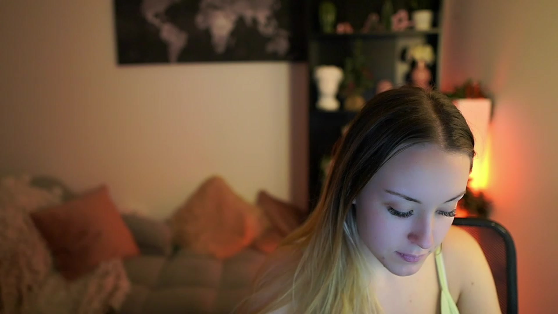 Gallery image thumbnail from Brooklyn_Ch's myfreecams stream on, 12/17/2023, 13:51 image 1 of 20