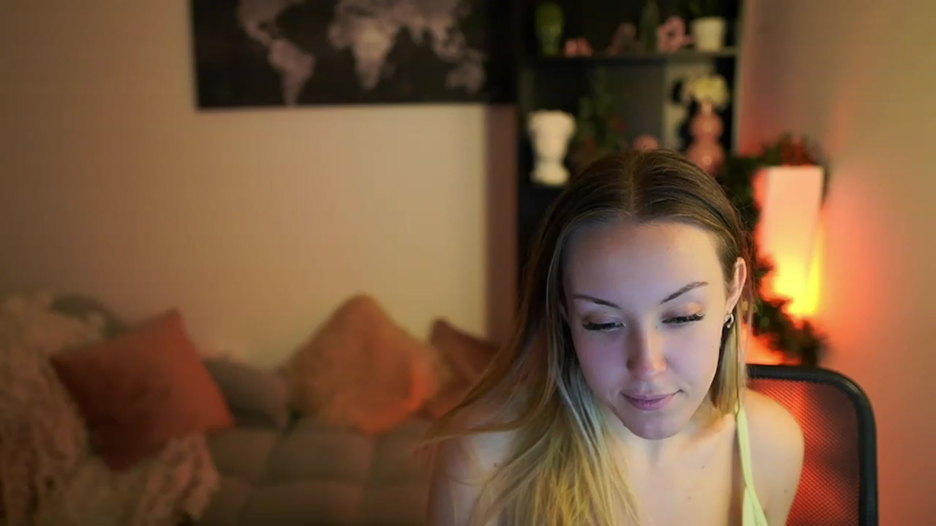 Gallery image thumbnail from Brooklyn_Ch's myfreecams stream on, 12/17/2023, 13:51 image 5 of 20