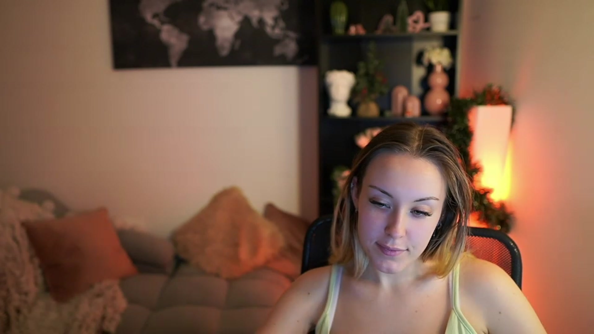 Gallery image thumbnail from Brooklyn_Ch's myfreecams stream on, 12/17/2023, 17:54 image 14 of 20