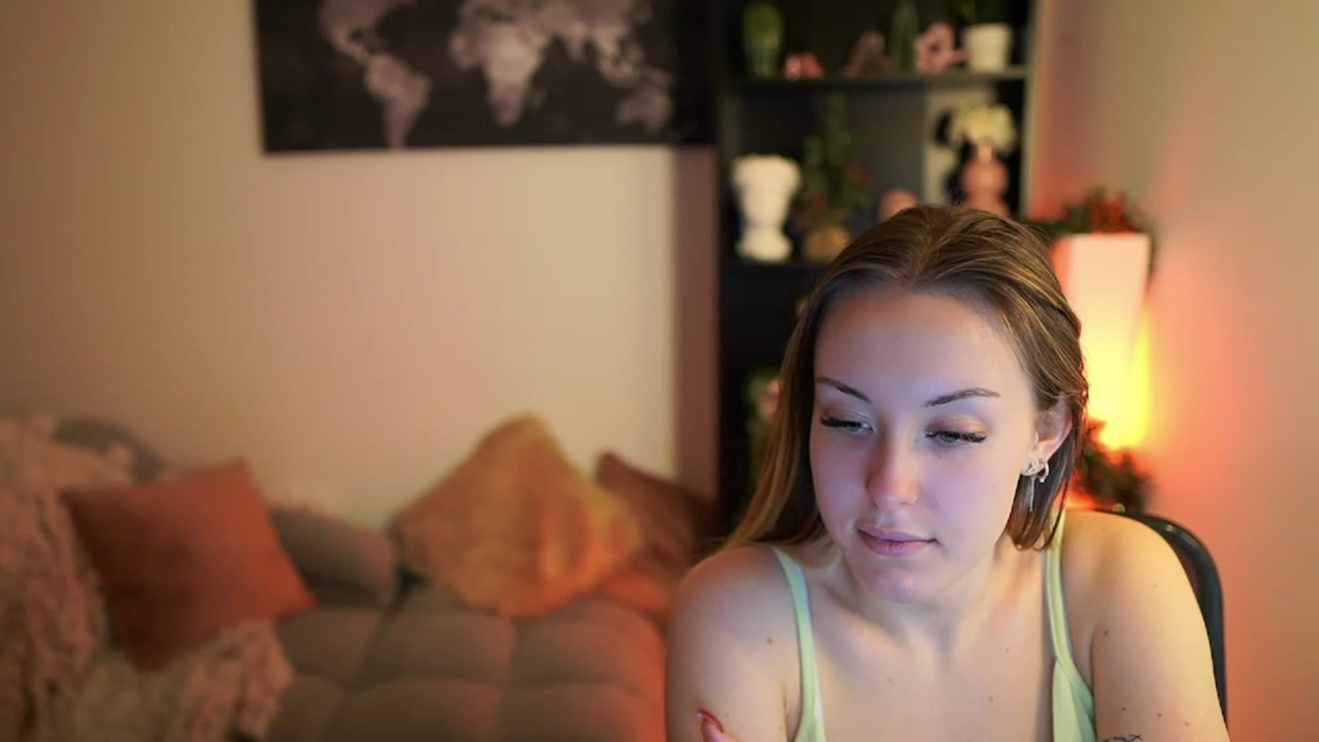 Gallery image thumbnail from Brooklyn_Ch's myfreecams stream on, 12/17/2023, 17:54 image 6 of 20