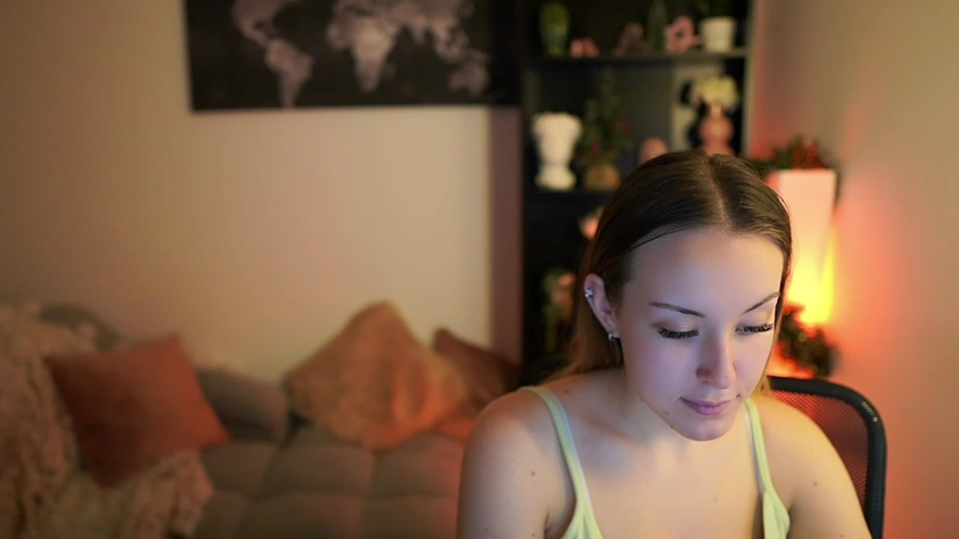 Gallery image thumbnail from Brooklyn_Ch's myfreecams stream on, 12/17/2023, 17:54 image 5 of 20