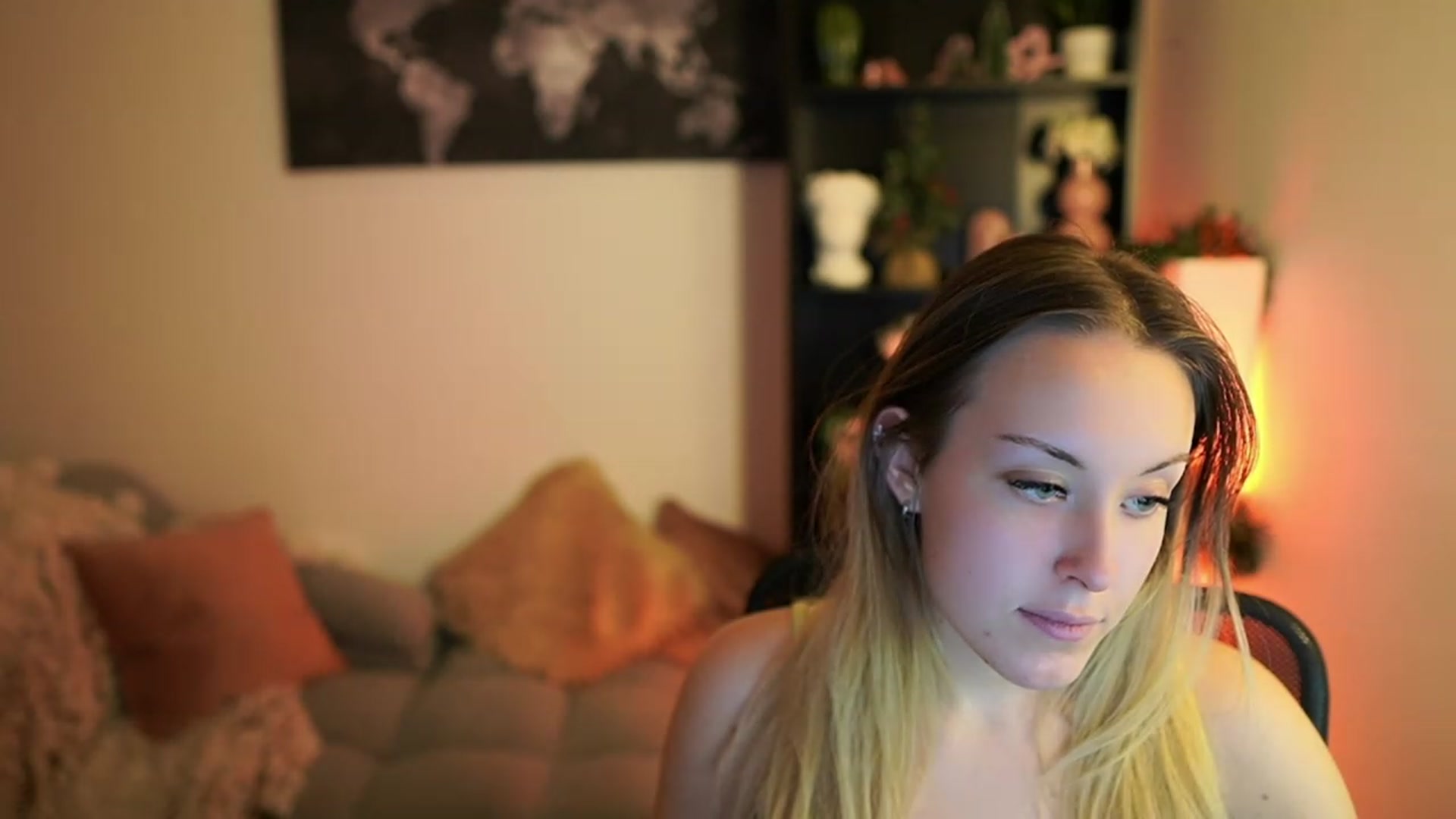 Gallery image thumbnail from Brooklyn_Ch's myfreecams stream on, 12/17/2023, 17:54 image 11 of 20