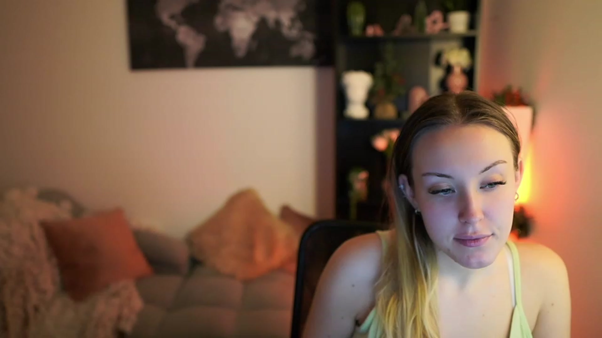 Gallery image thumbnail from Brooklyn_Ch's myfreecams stream on, 12/17/2023, 17:54 image 2 of 20