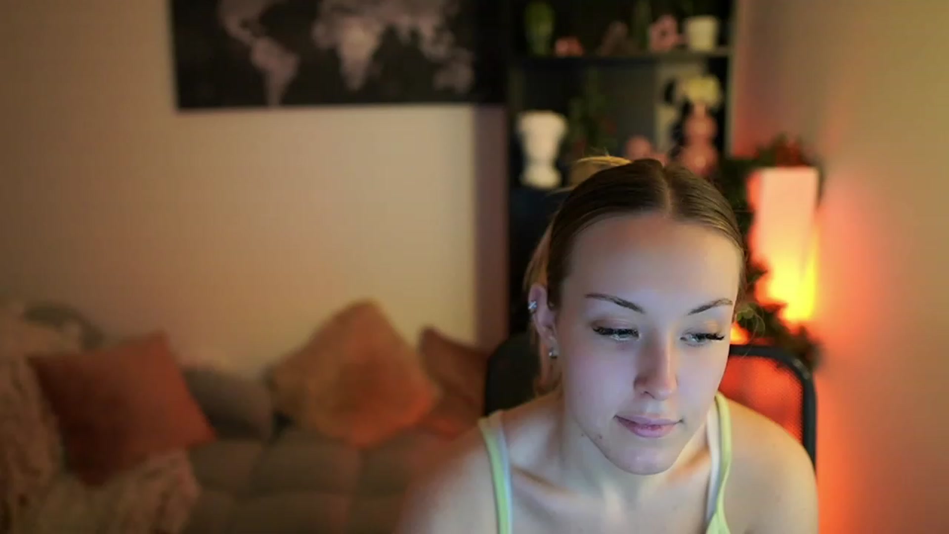 Gallery image thumbnail from Brooklyn_Ch's myfreecams stream on, 12/17/2023, 19:10 image 11 of 20