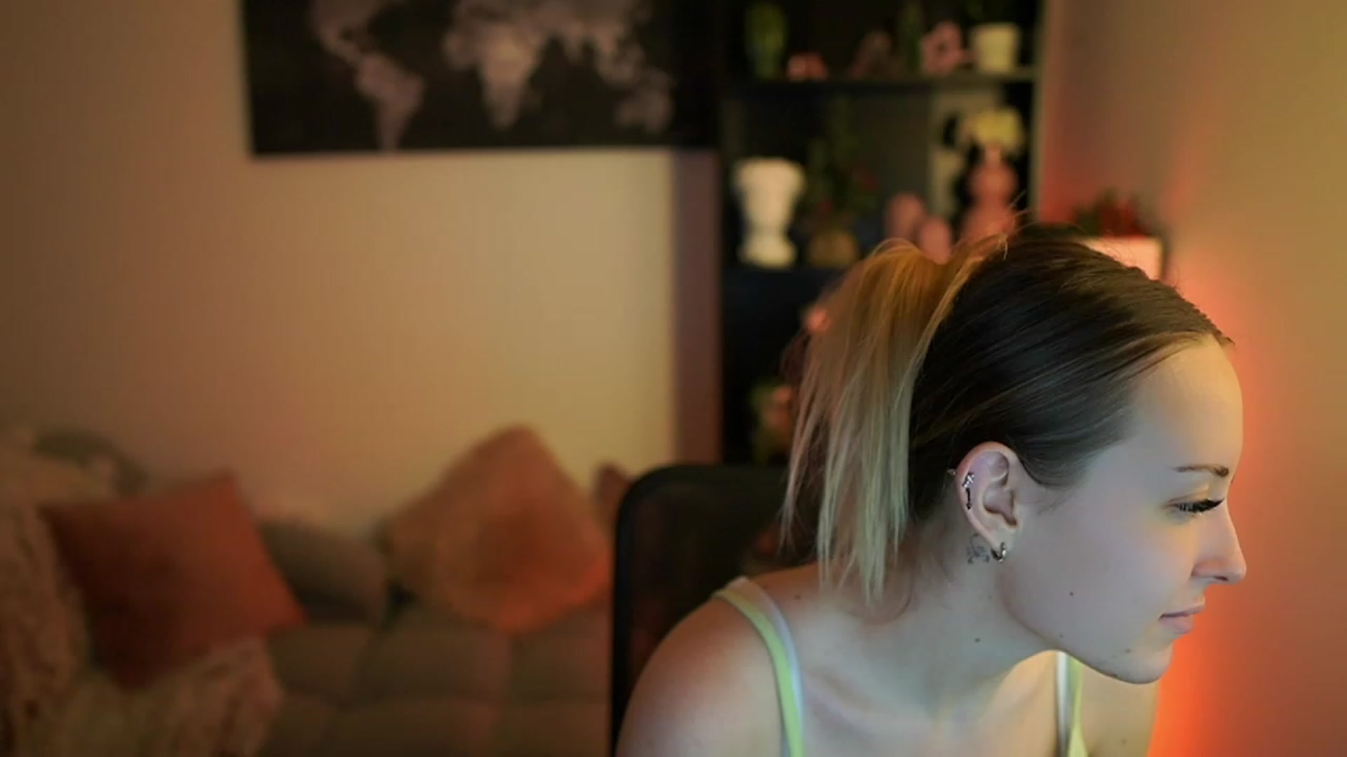 Gallery image thumbnail from Brooklyn_Ch's myfreecams stream on, 12/17/2023, 19:10 image 12 of 20