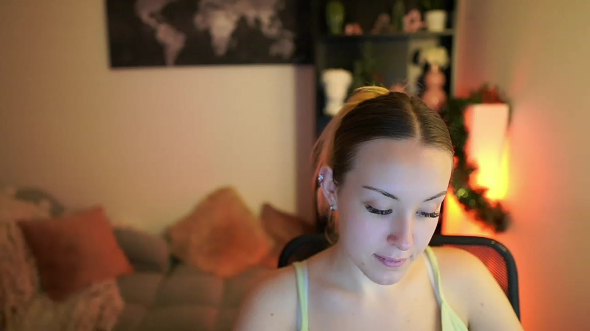 Gallery image thumbnail from Brooklyn_Ch's myfreecams stream on, 12/17/2023, 19:10 image 7 of 20
