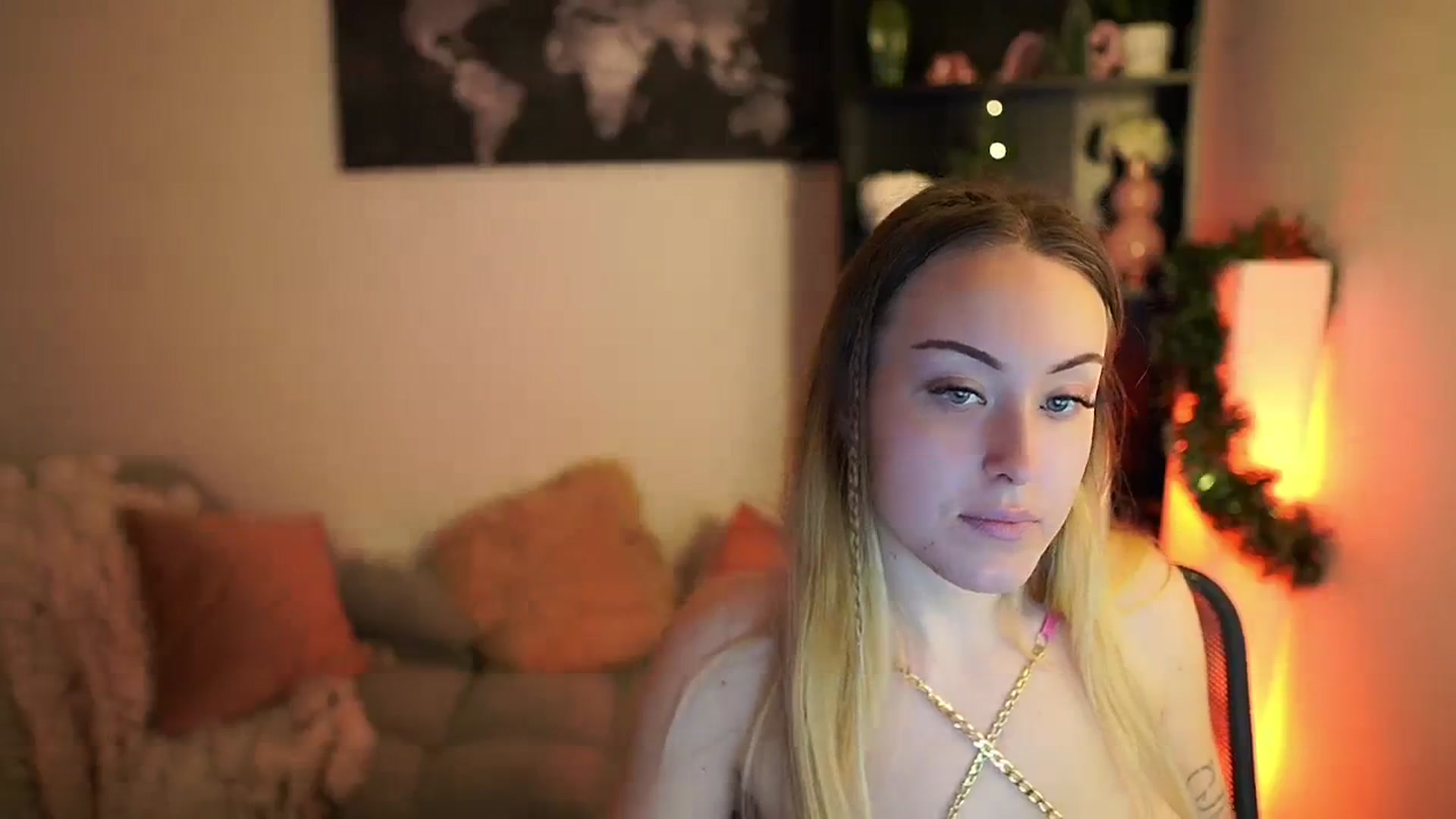 Gallery image thumbnail from Brooklyn_Ch's myfreecams stream on, 12/19/2023, 12:17 image 7 of 20