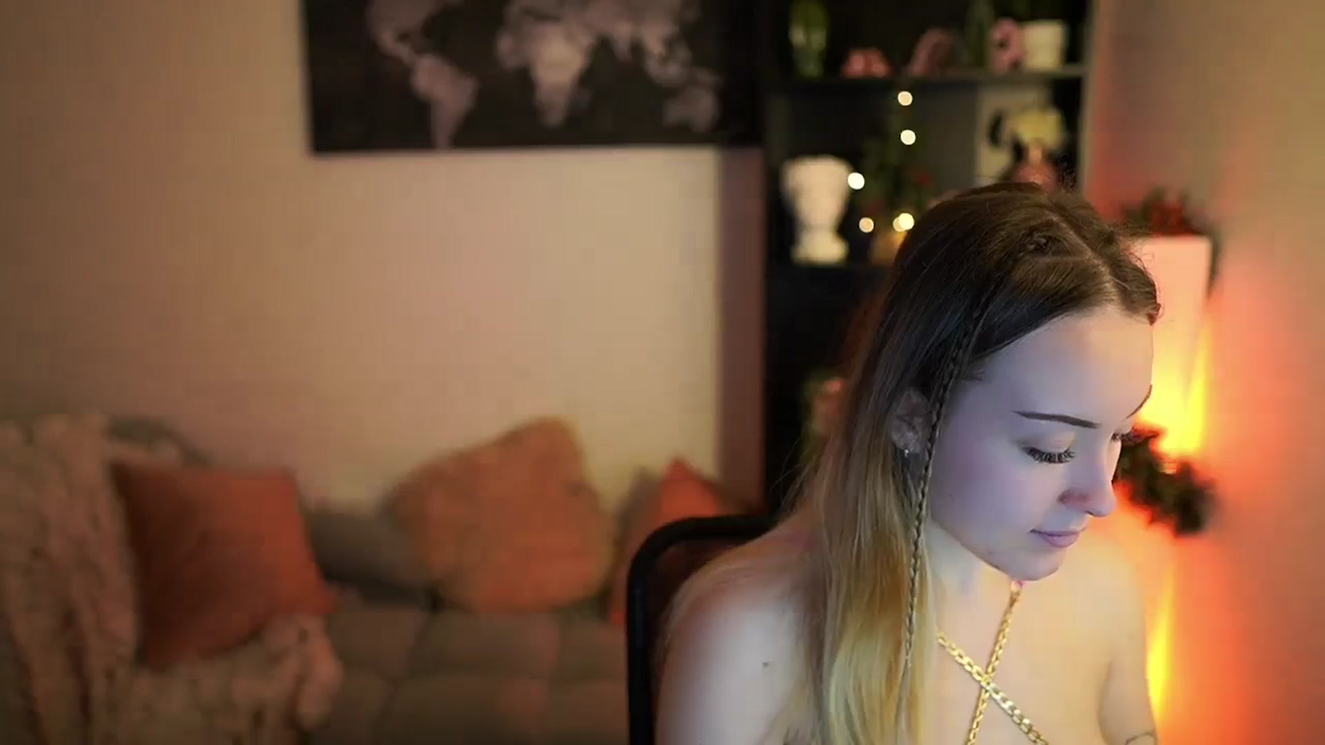 Gallery image thumbnail from Brooklyn_Ch's myfreecams stream on, 12/19/2023, 12:17 image 10 of 20