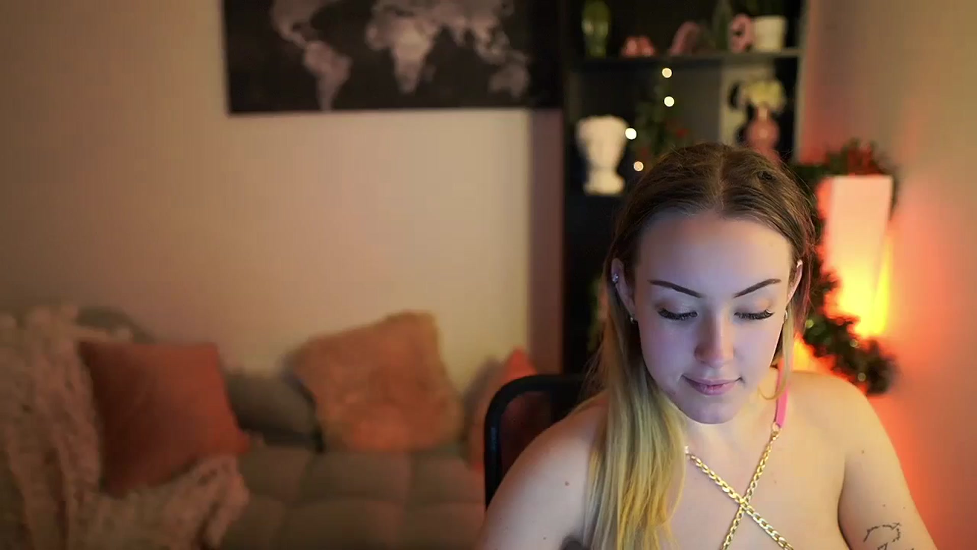 Gallery image thumbnail from Brooklyn_Ch's myfreecams stream on, 12/19/2023, 14:46 image 1 of 20