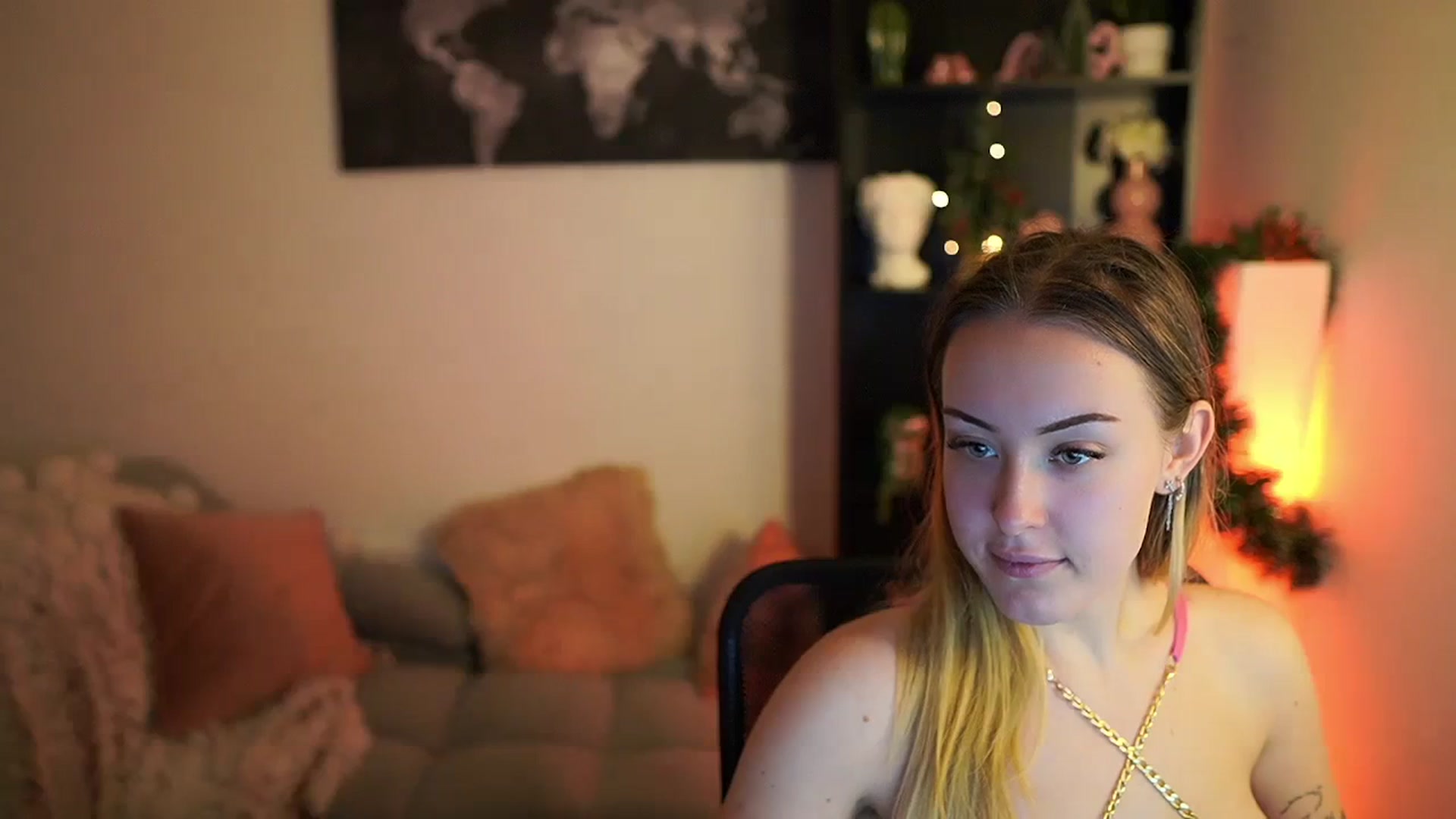 Gallery image thumbnail from Brooklyn_Ch's myfreecams stream on, 12/19/2023, 14:46 image 4 of 20
