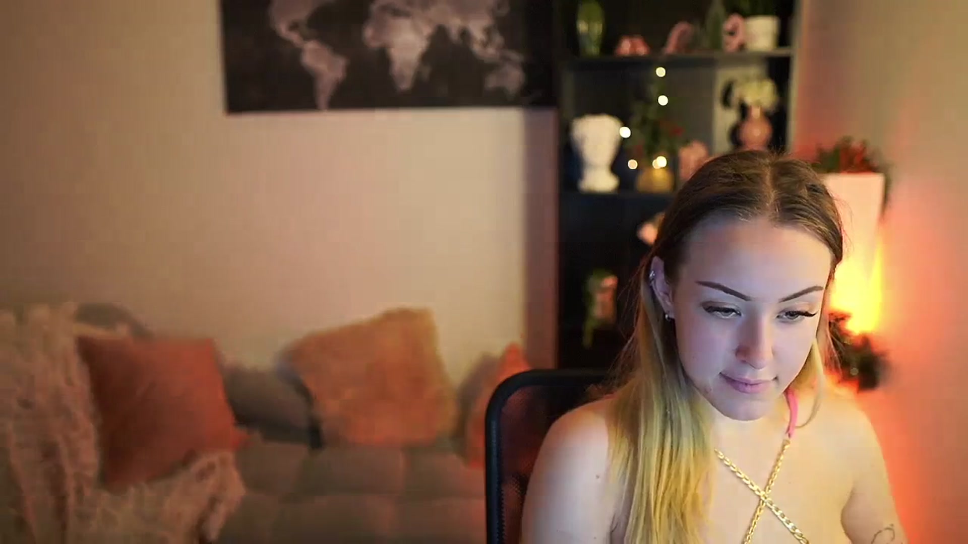 Gallery image thumbnail from Brooklyn_Ch's myfreecams stream on, 12/19/2023, 14:46 image 5 of 20