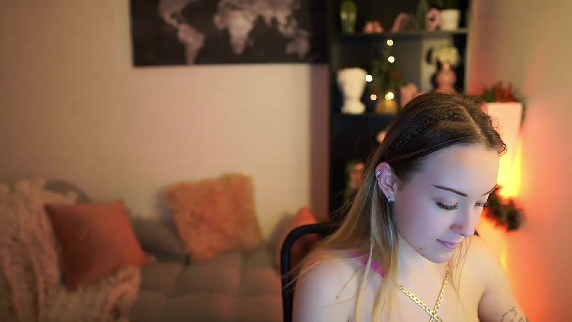 Gallery image thumbnail from Brooklyn_Ch's myfreecams stream on, 12/19/2023, 16:01 image 2 of 20
