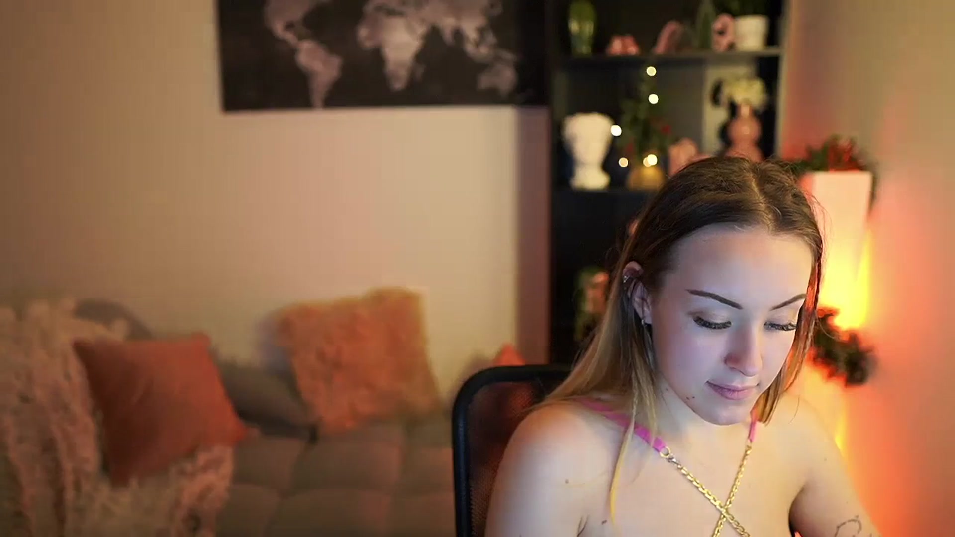 Gallery image thumbnail from Brooklyn_Ch's myfreecams stream on, 12/19/2023, 16:01 image 14 of 20