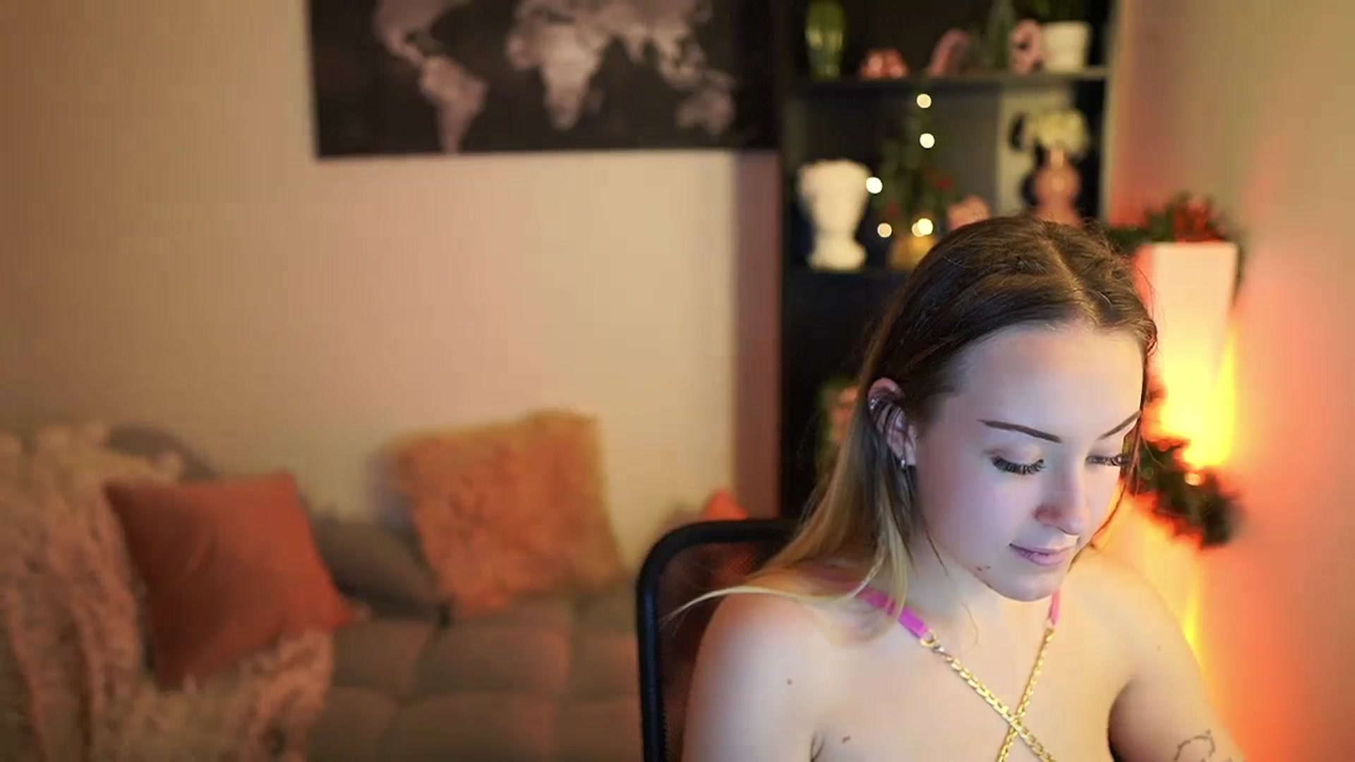 Gallery image thumbnail from Brooklyn_Ch's myfreecams stream on, 12/19/2023, 16:01 image 8 of 20