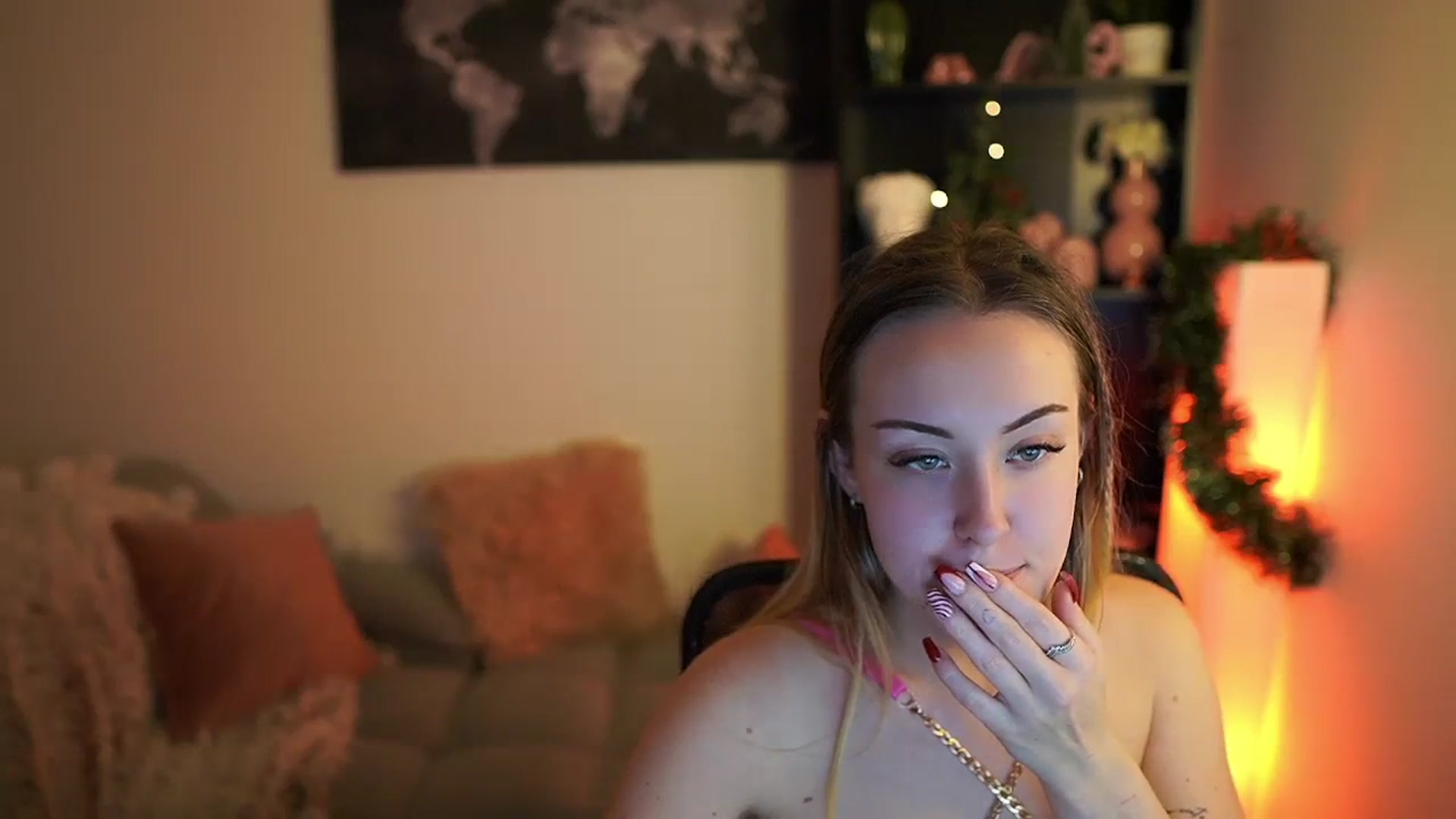 Gallery image thumbnail from Brooklyn_Ch's myfreecams stream on, 12/19/2023, 16:01 image 13 of 20