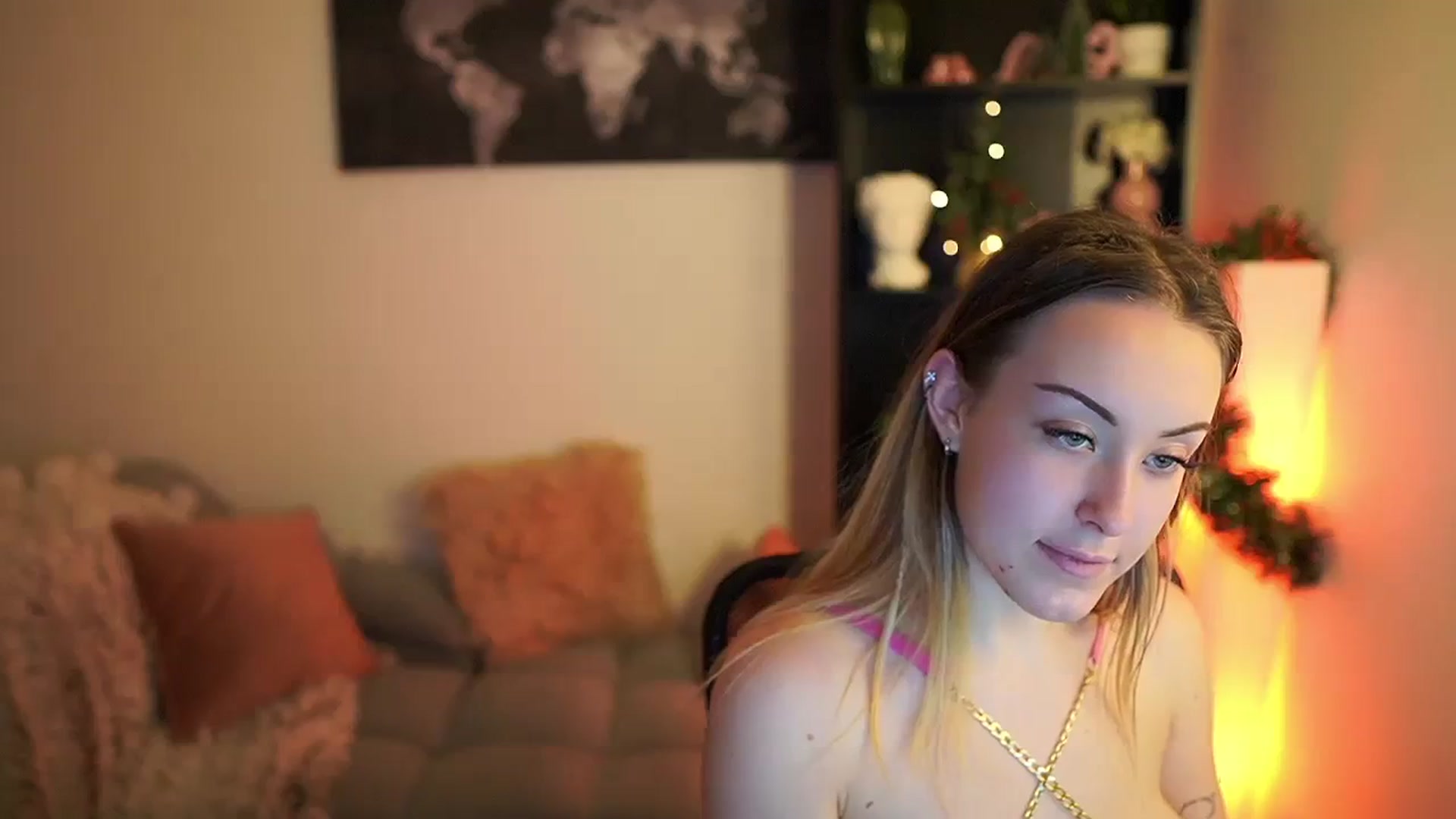 Gallery image thumbnail from Brooklyn_Ch's myfreecams stream on, 12/19/2023, 16:01 image 4 of 20