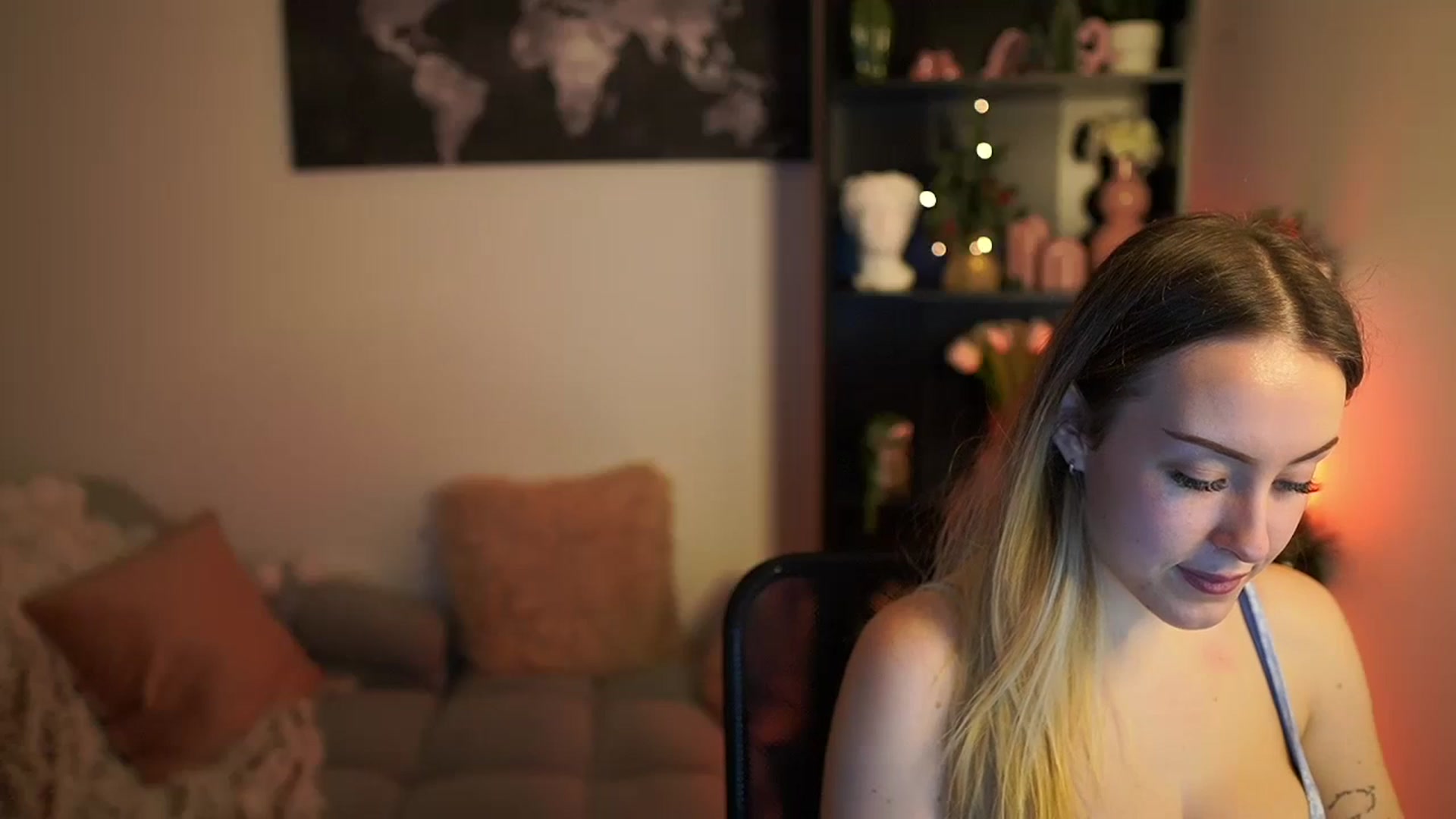 Gallery image thumbnail from Brooklyn_Ch's myfreecams stream on, 12/21/2023, 12:38 image 8 of 20