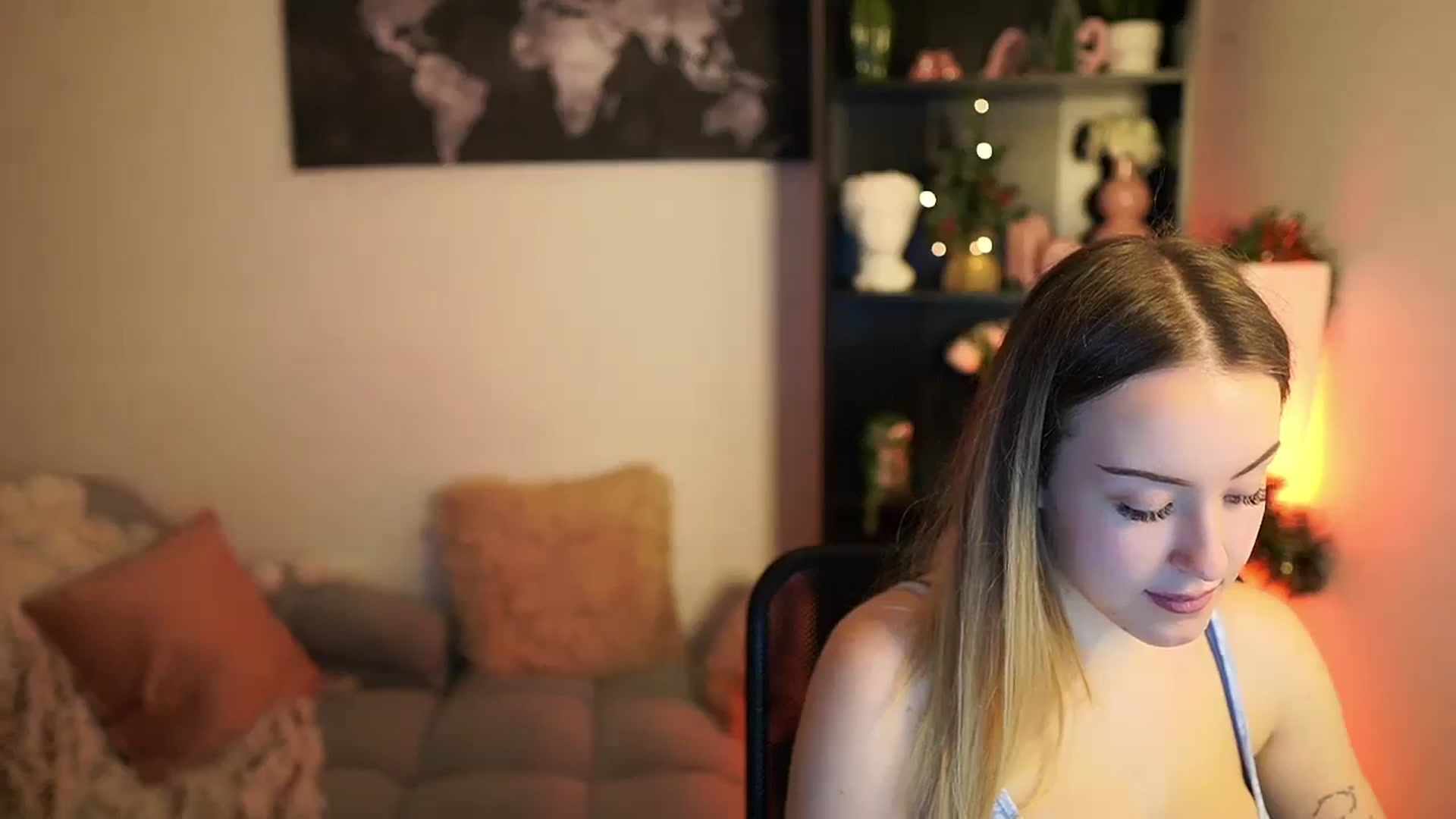 Gallery image thumbnail from Brooklyn_Ch's myfreecams stream on, 12/21/2023, 12:38 image 17 of 20