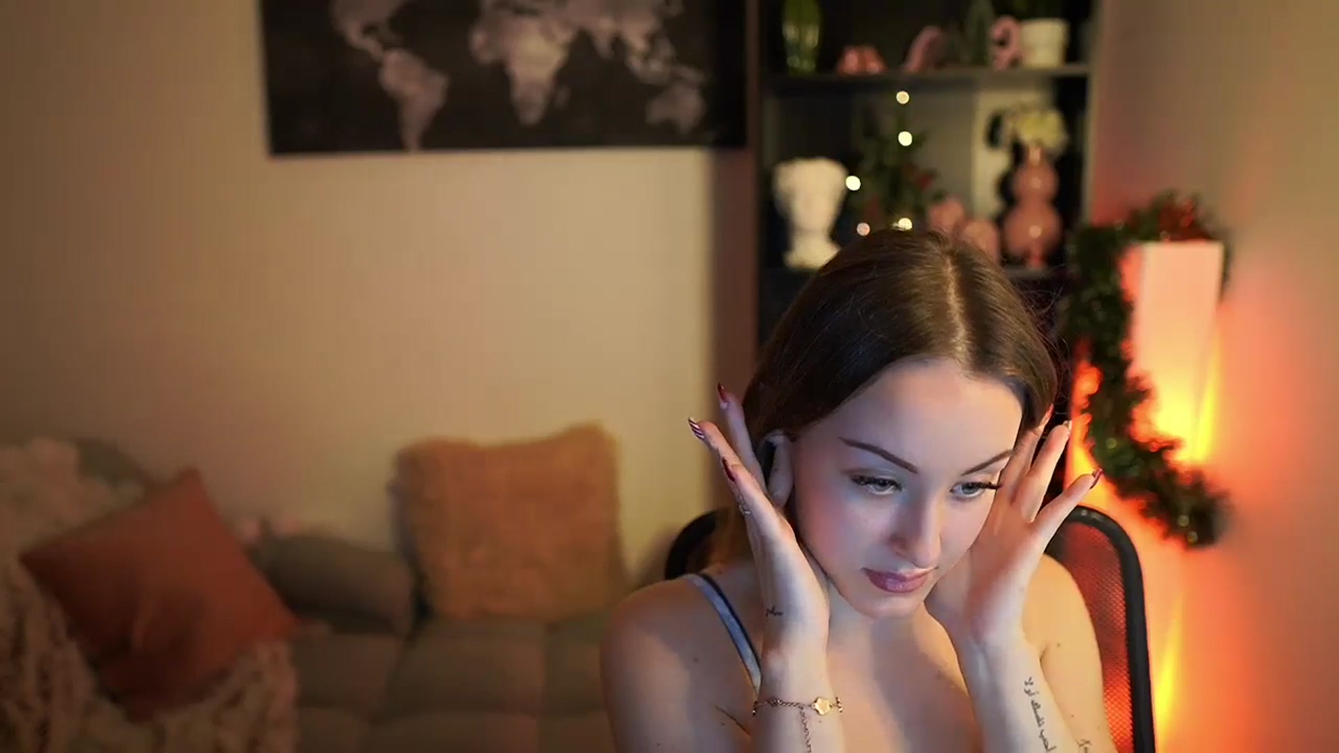 Gallery image thumbnail from Brooklyn_Ch's myfreecams stream on, 12/21/2023, 15:08 image 8 of 20