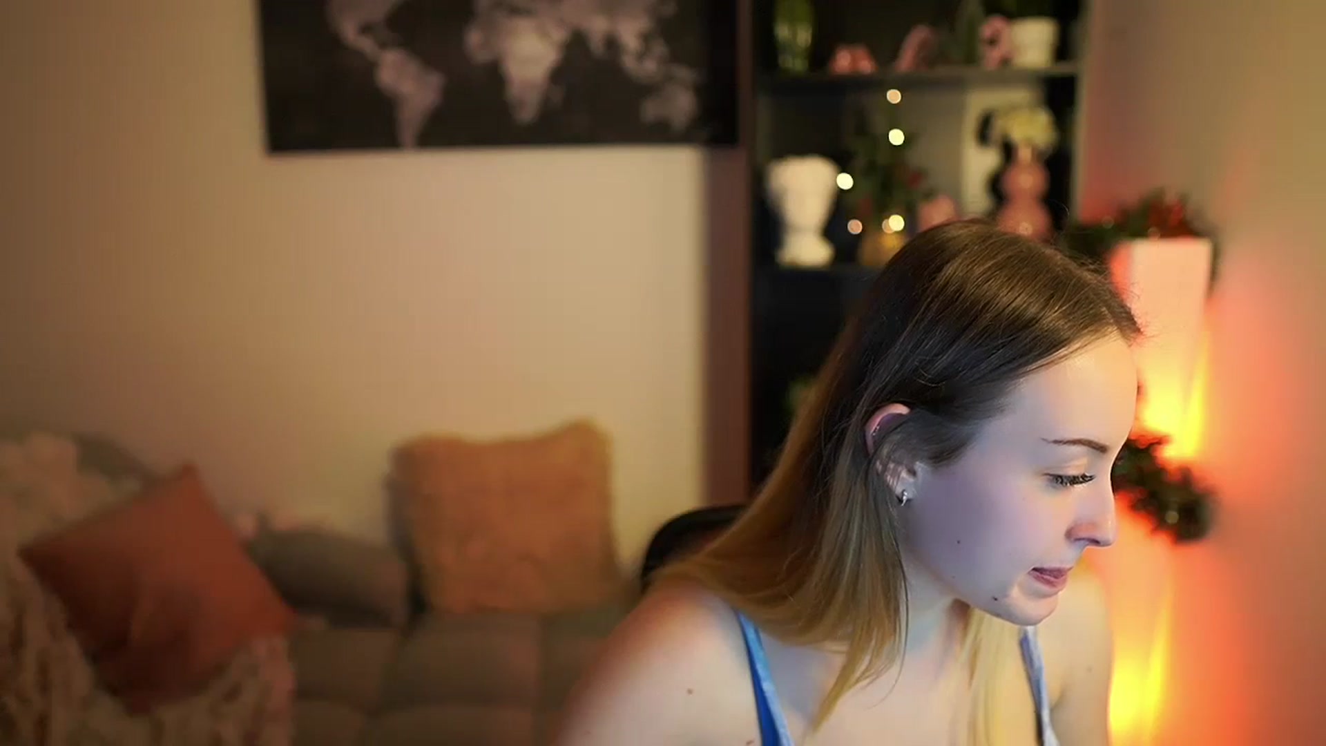 Gallery image thumbnail from Brooklyn_Ch's myfreecams stream on, 12/21/2023, 15:53 image 6 of 20