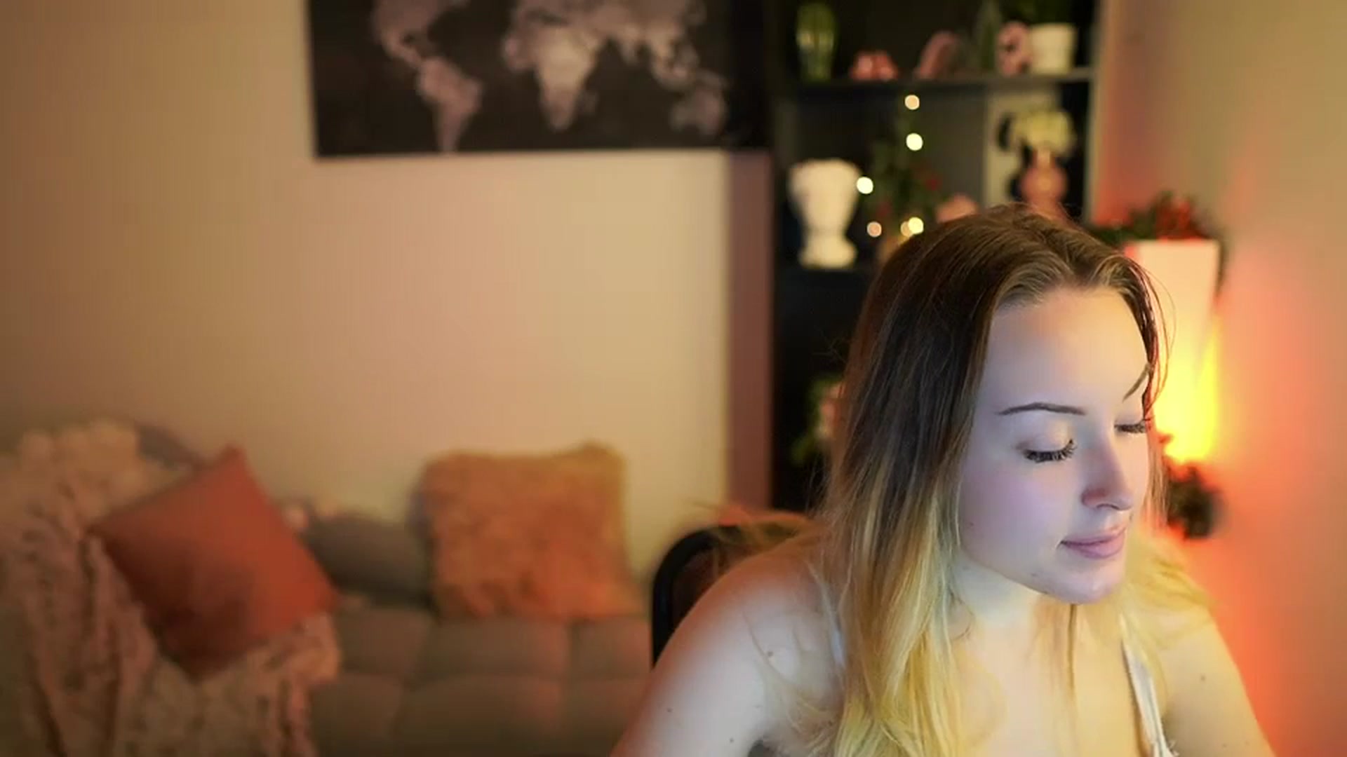 Gallery image thumbnail from Brooklyn_Ch's myfreecams stream on, 12/23/2023, 16:44 image 3 of 20