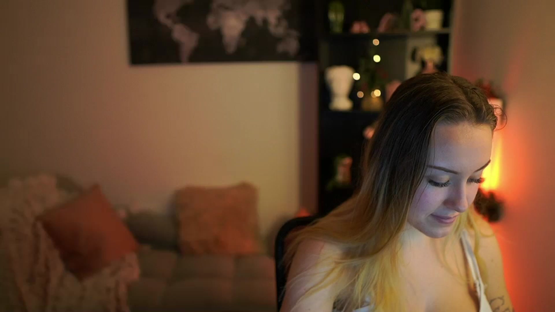 Gallery image thumbnail from Brooklyn_Ch's myfreecams stream on, 12/23/2023, 16:44 image 8 of 20