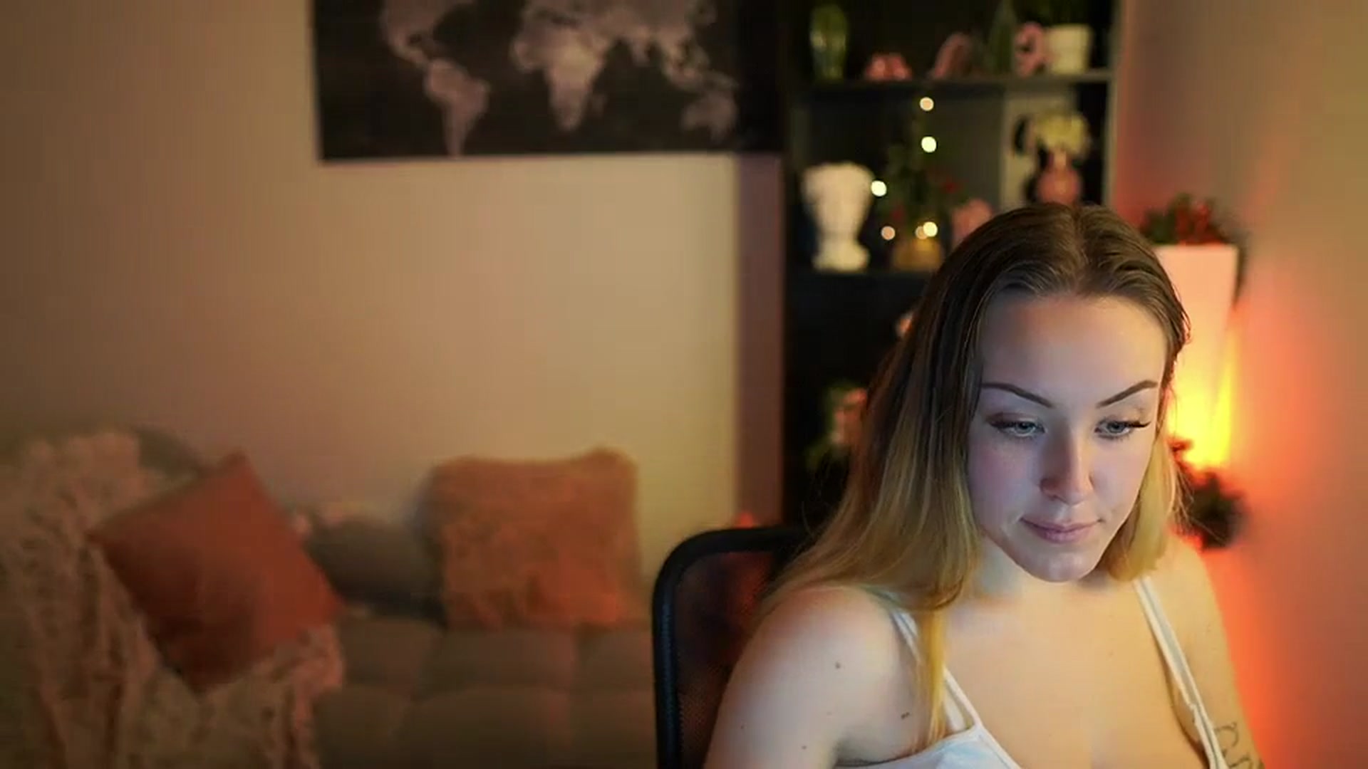 Gallery image thumbnail from Brooklyn_Ch's myfreecams stream on, 12/23/2023, 16:44 image 18 of 20