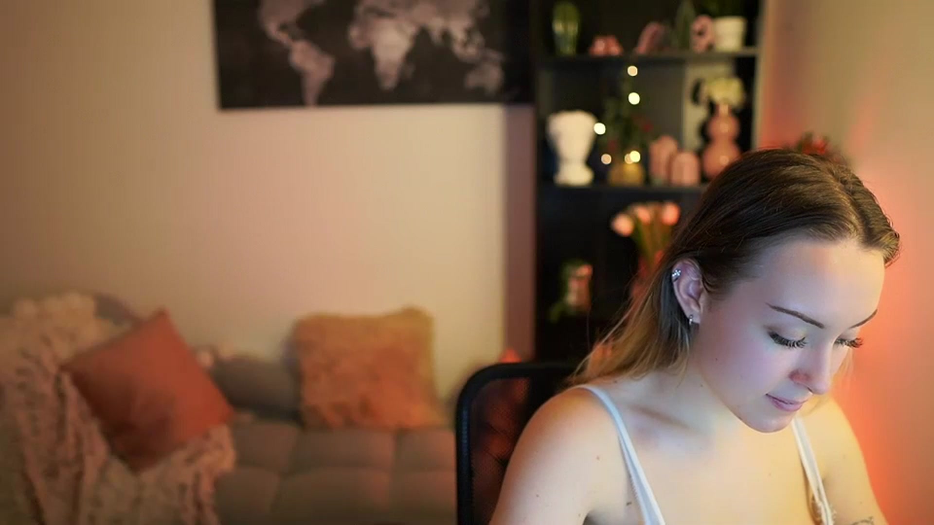 Gallery image thumbnail from Brooklyn_Ch's myfreecams stream on, 12/23/2023, 16:44 image 2 of 20