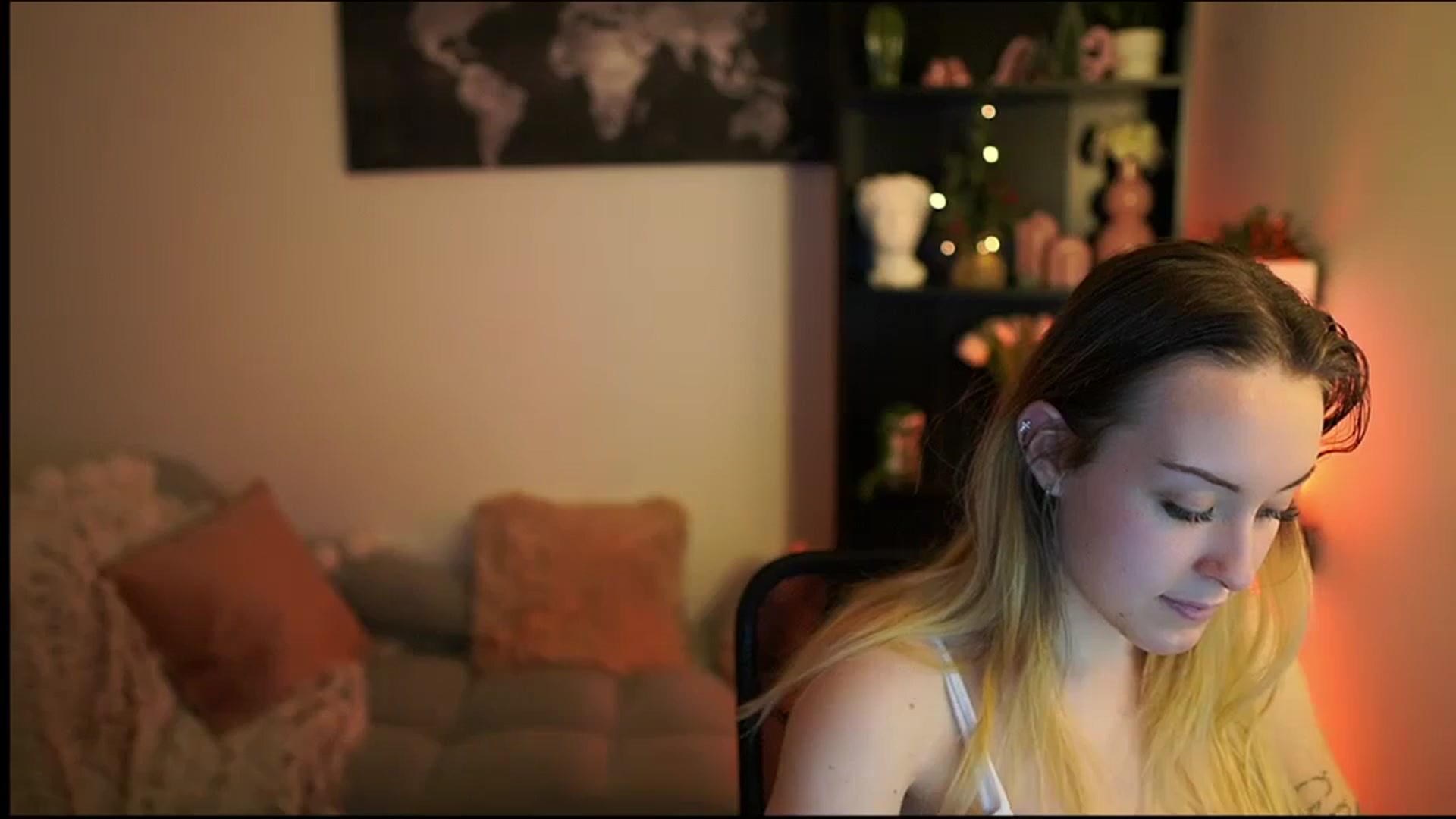 Gallery image thumbnail from Brooklyn_Ch's myfreecams stream on, 12/23/2023, 18:57 image 2 of 20
