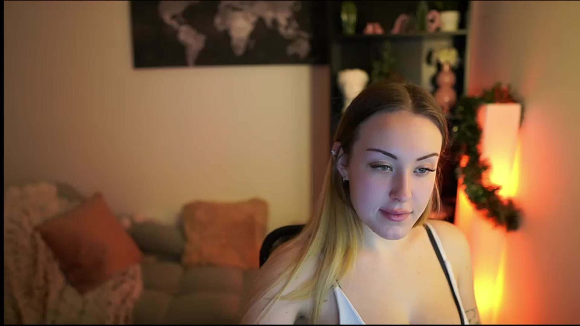 Gallery image thumbnail from Brooklyn_Ch's myfreecams stream on, 12/27/2023, 11:30 image 15 of 20