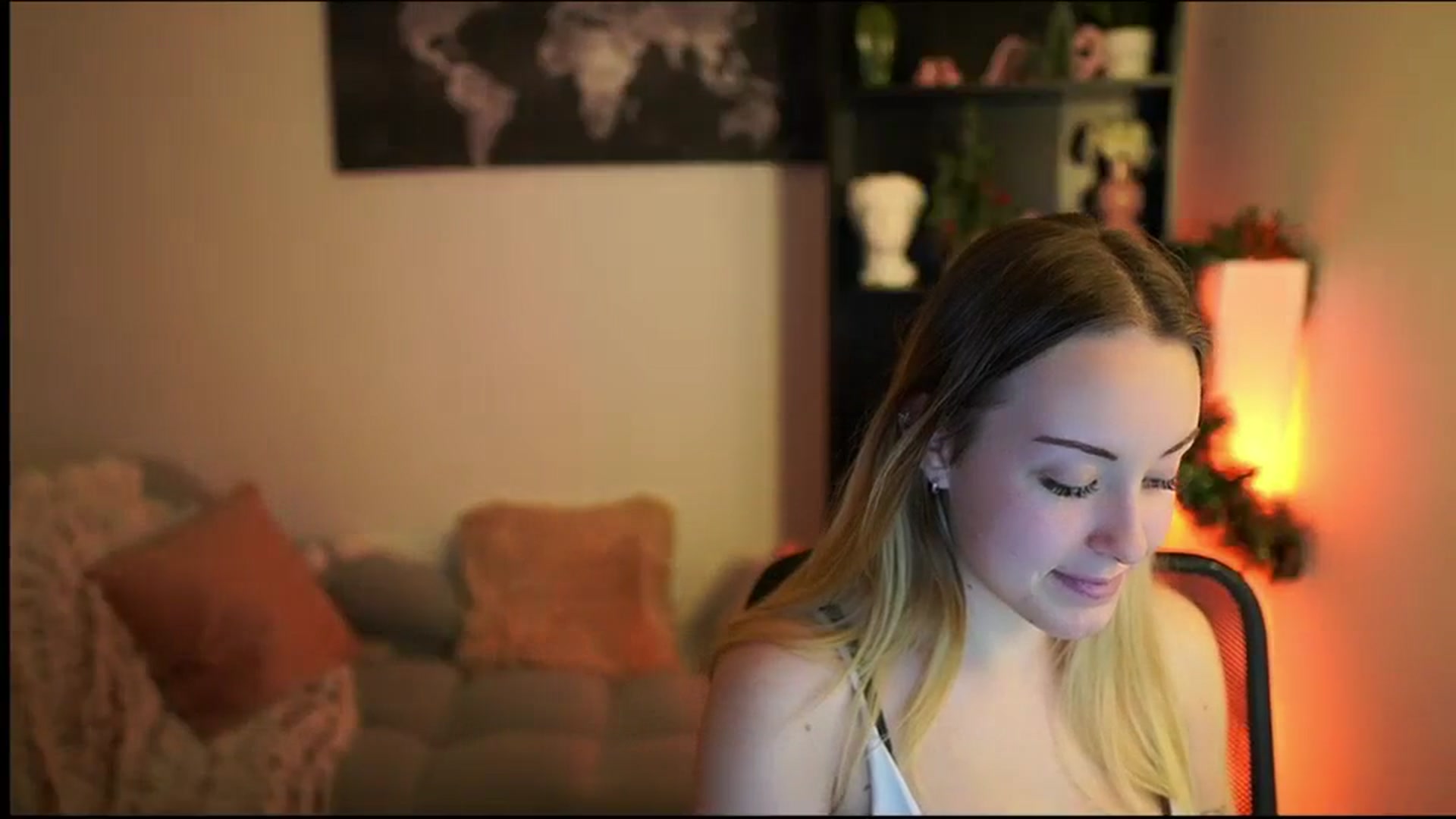 Gallery image thumbnail from Brooklyn_Ch's myfreecams stream on, 12/27/2023, 13:58 image 18 of 20
