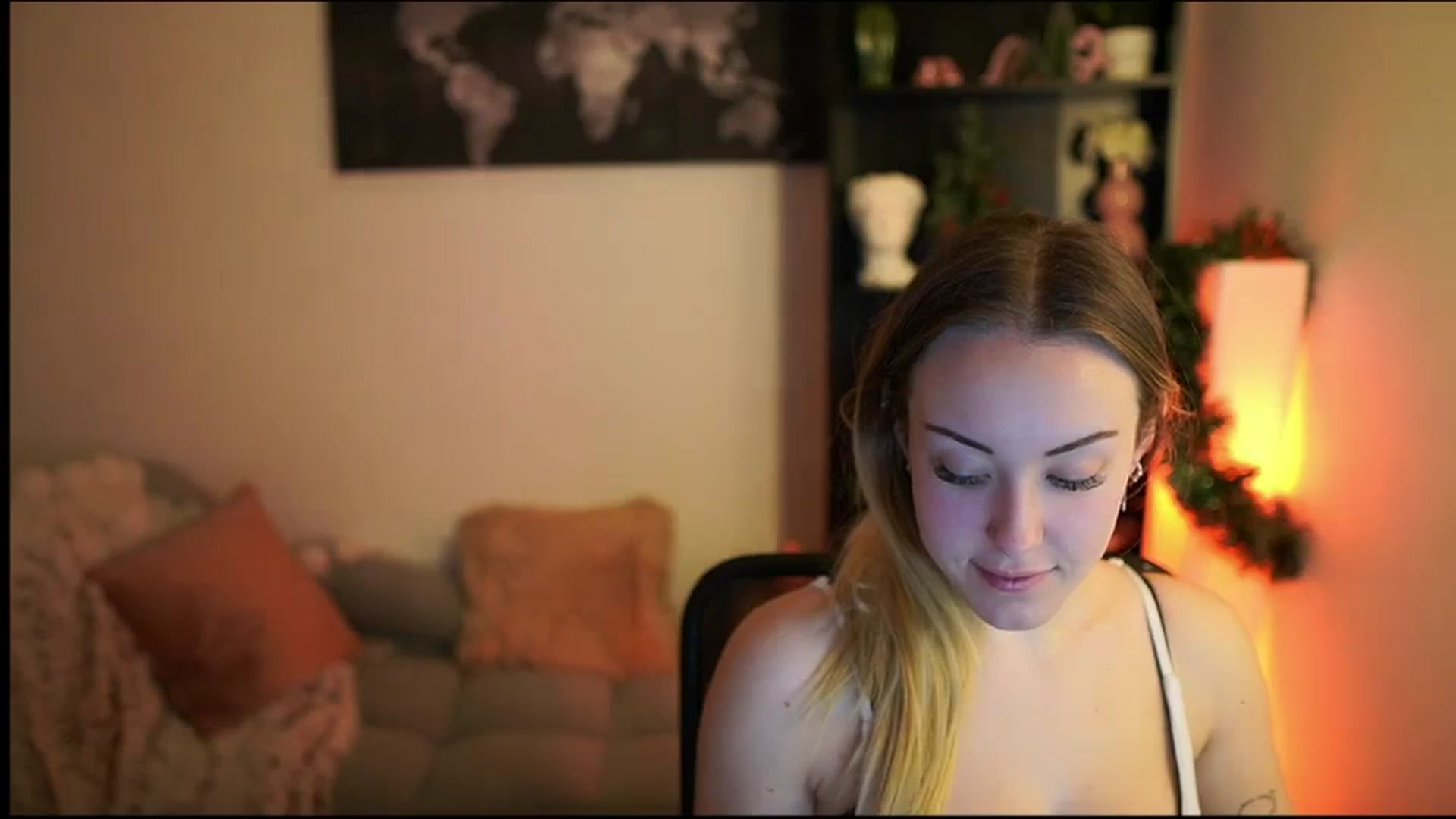 Gallery image thumbnail from Brooklyn_Ch's myfreecams stream on, 12/27/2023, 13:58 image 5 of 20
