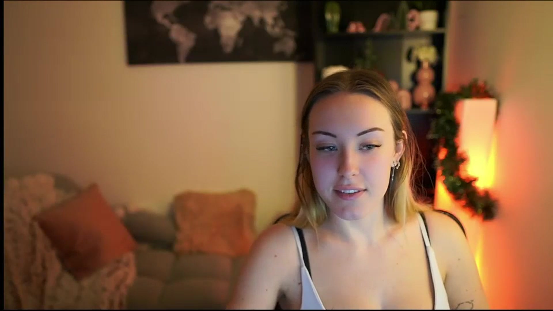 Gallery image thumbnail from Brooklyn_Ch's myfreecams stream on, 12/27/2023, 13:58 image 13 of 20