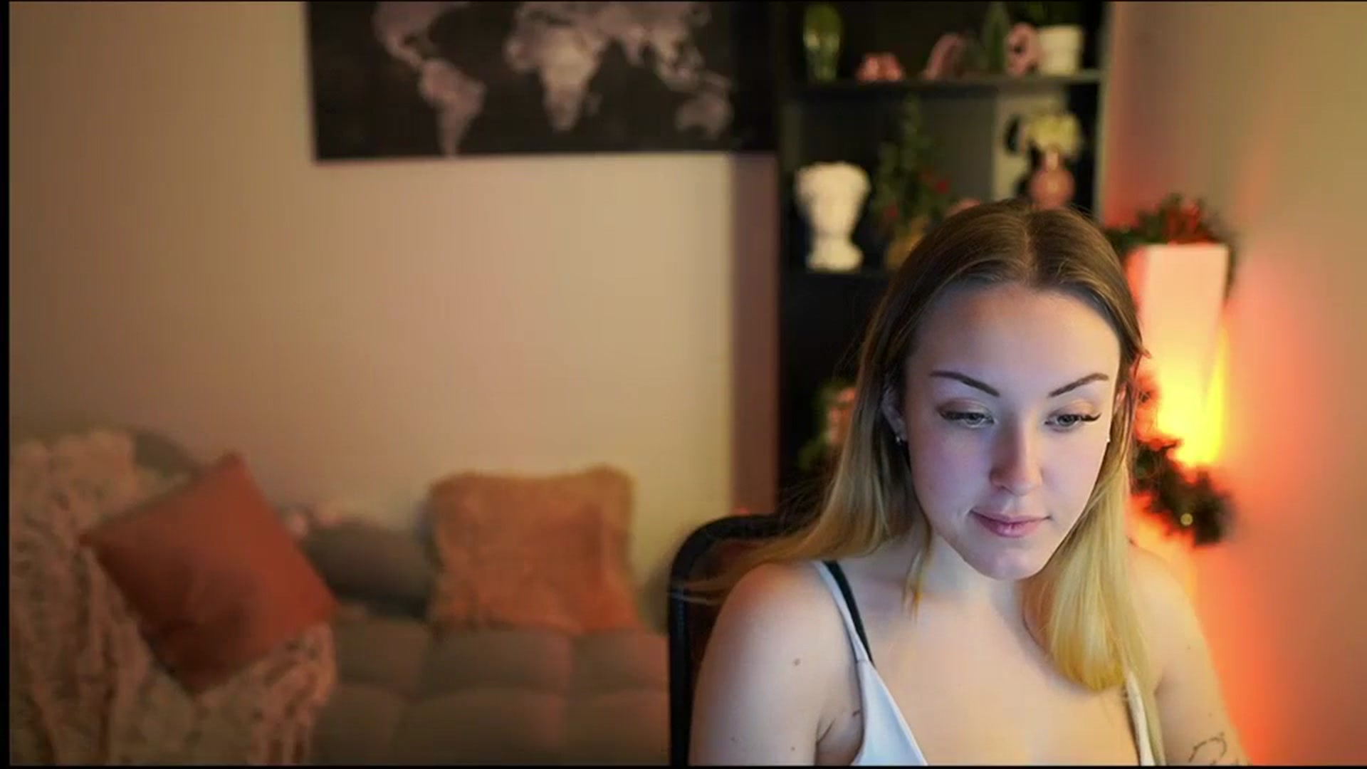 Gallery image thumbnail from Brooklyn_Ch's myfreecams stream on, 12/27/2023, 13:58 image 10 of 20