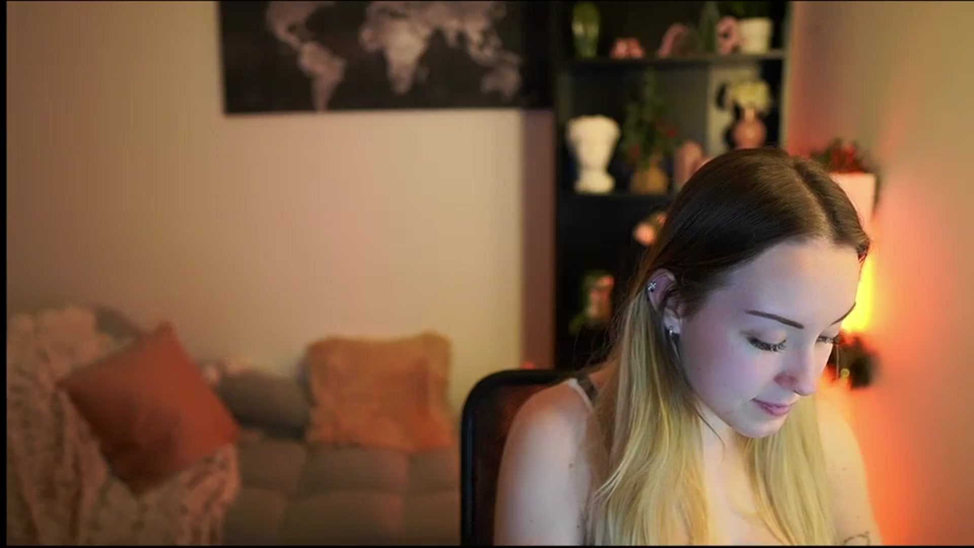 Gallery image thumbnail from Brooklyn_Ch's myfreecams stream on, 12/27/2023, 13:58 image 4 of 20