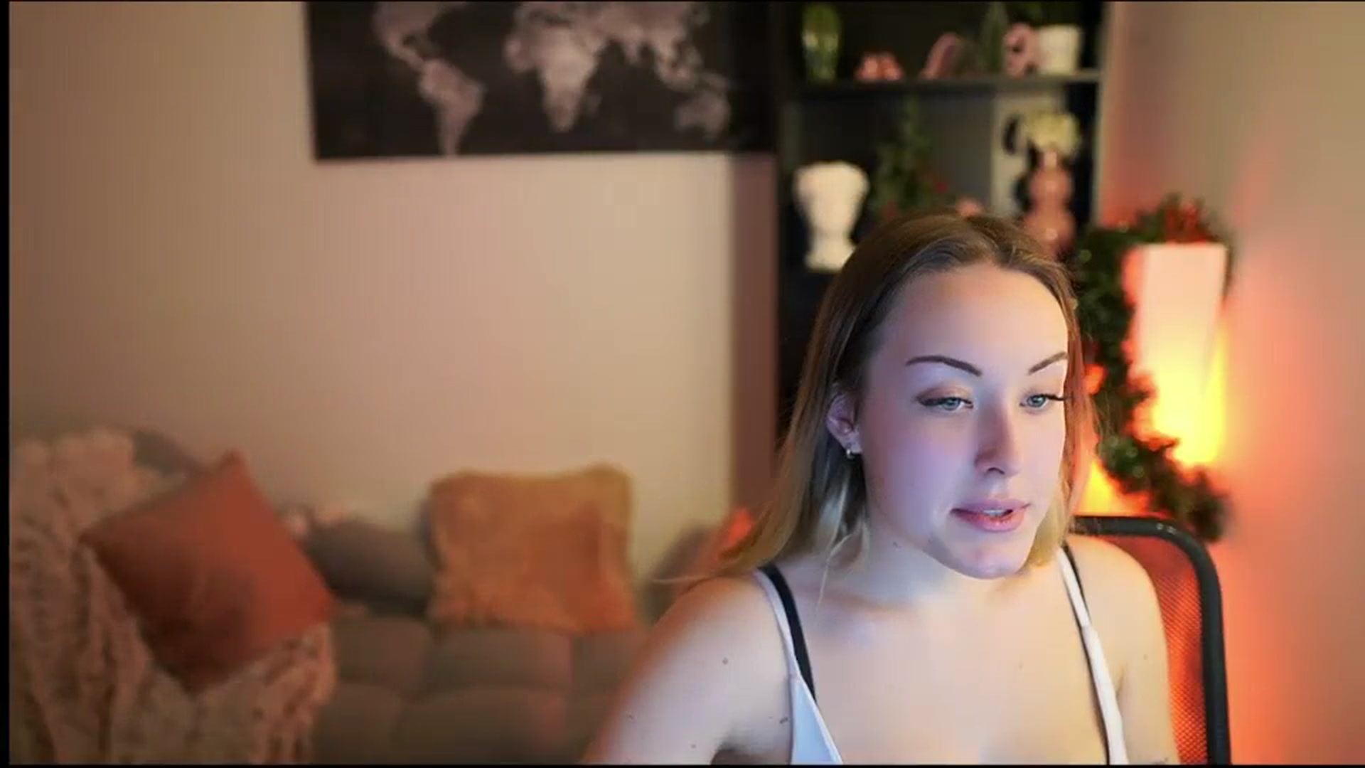 Gallery image thumbnail from Brooklyn_Ch's myfreecams stream on, 12/27/2023, 13:58 image 15 of 20