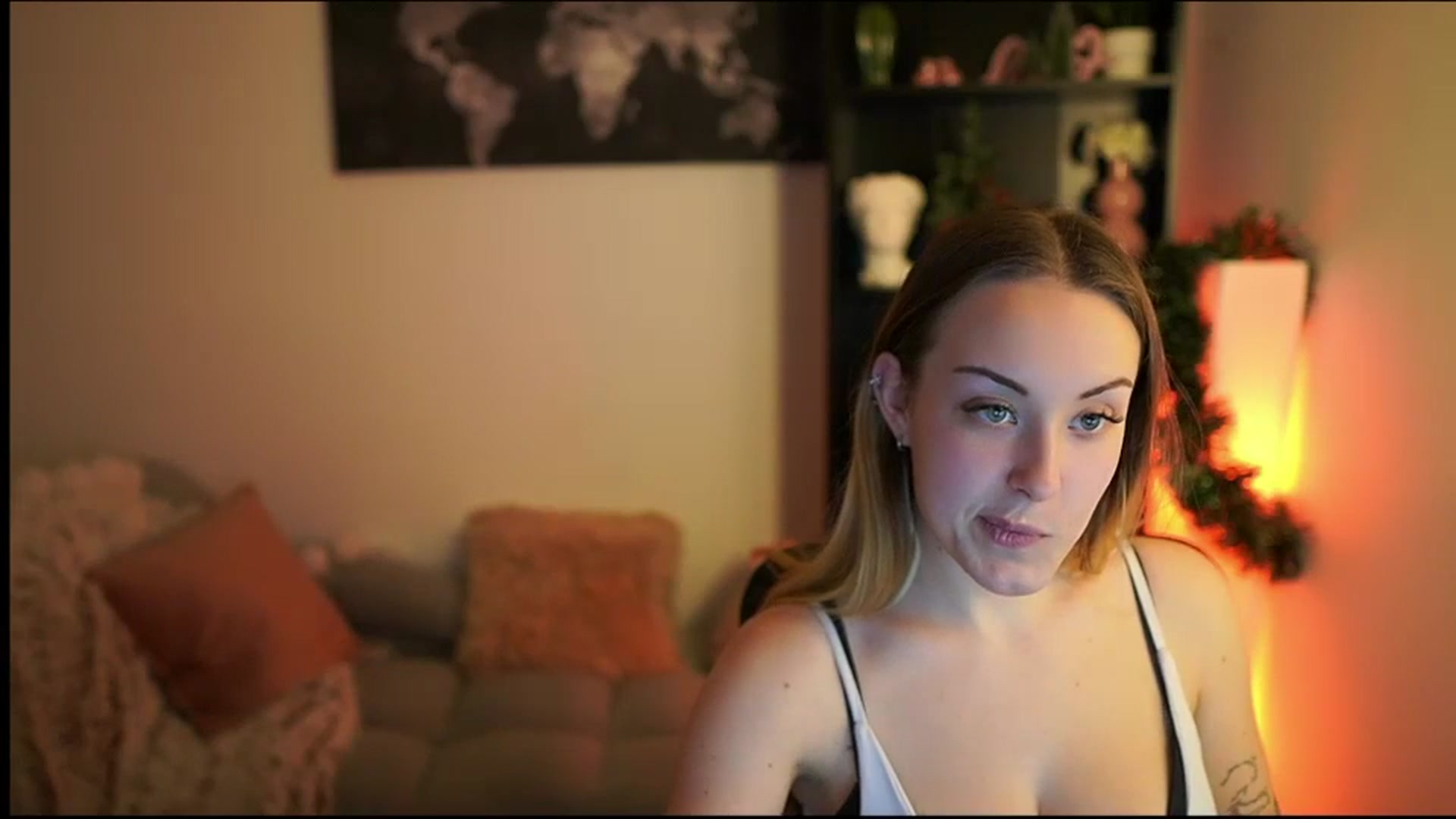 Gallery image thumbnail from Brooklyn_Ch's myfreecams stream on, 12/27/2023, 14:45 image 9 of 20
