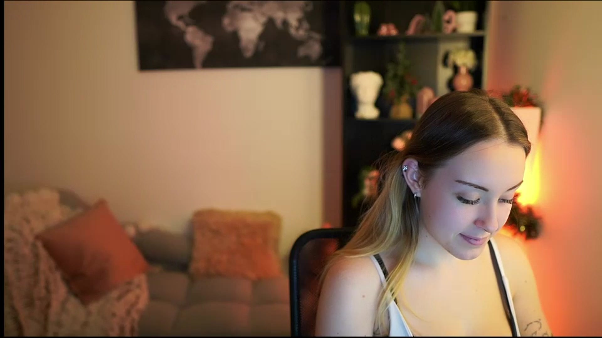 Gallery image thumbnail from Brooklyn_Ch's myfreecams stream on, 12/27/2023, 15:38 image 9 of 20