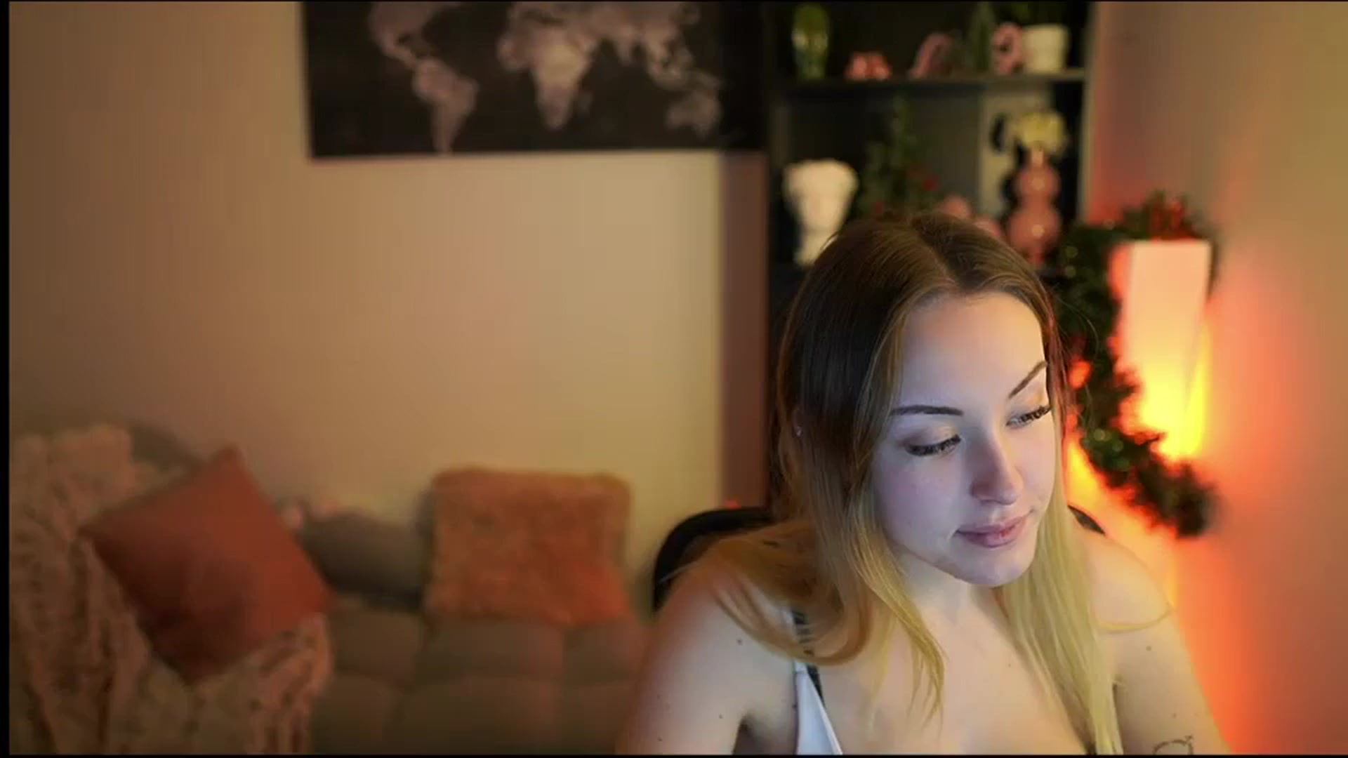 Gallery image thumbnail from Brooklyn_Ch's myfreecams stream on, 12/27/2023, 15:38 image 3 of 20