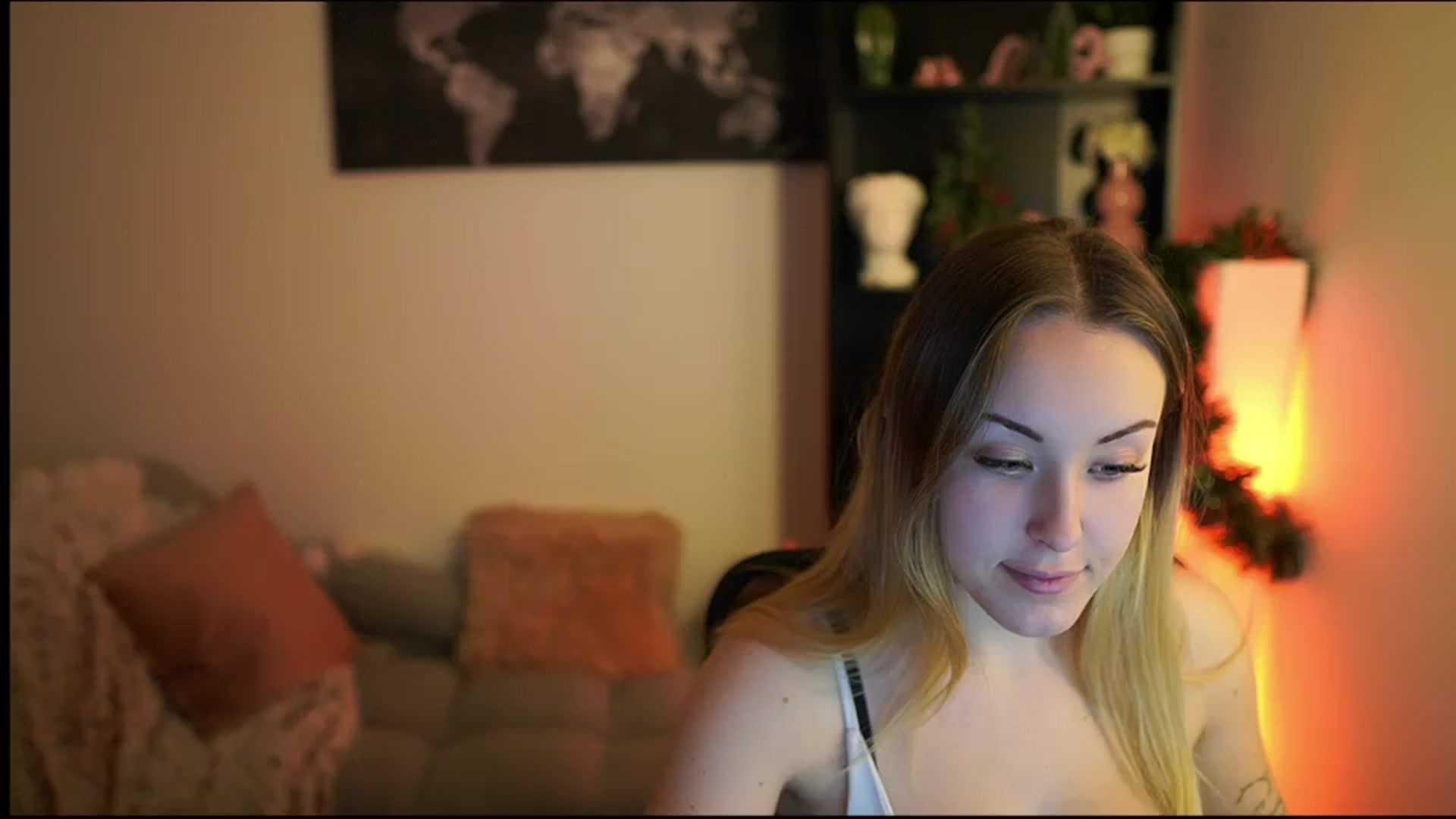 Gallery image thumbnail from Brooklyn_Ch's myfreecams stream on, 12/27/2023, 15:38 image 1 of 20