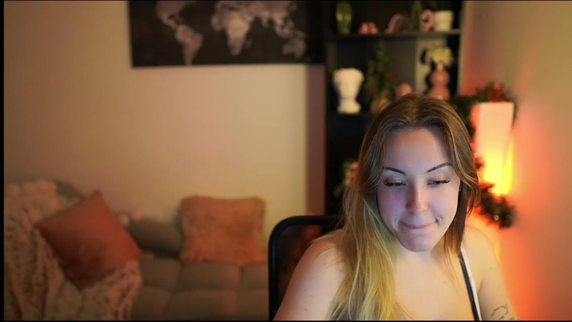 Gallery image thumbnail from Brooklyn_Ch's myfreecams stream on, 12/27/2023, 18:38 image 18 of 20