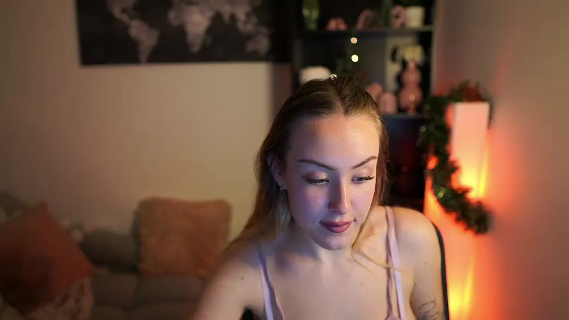 Gallery image thumbnail from Brooklyn_Ch's myfreecams stream on, 12/28/2023, 16:39 image 2 of 20