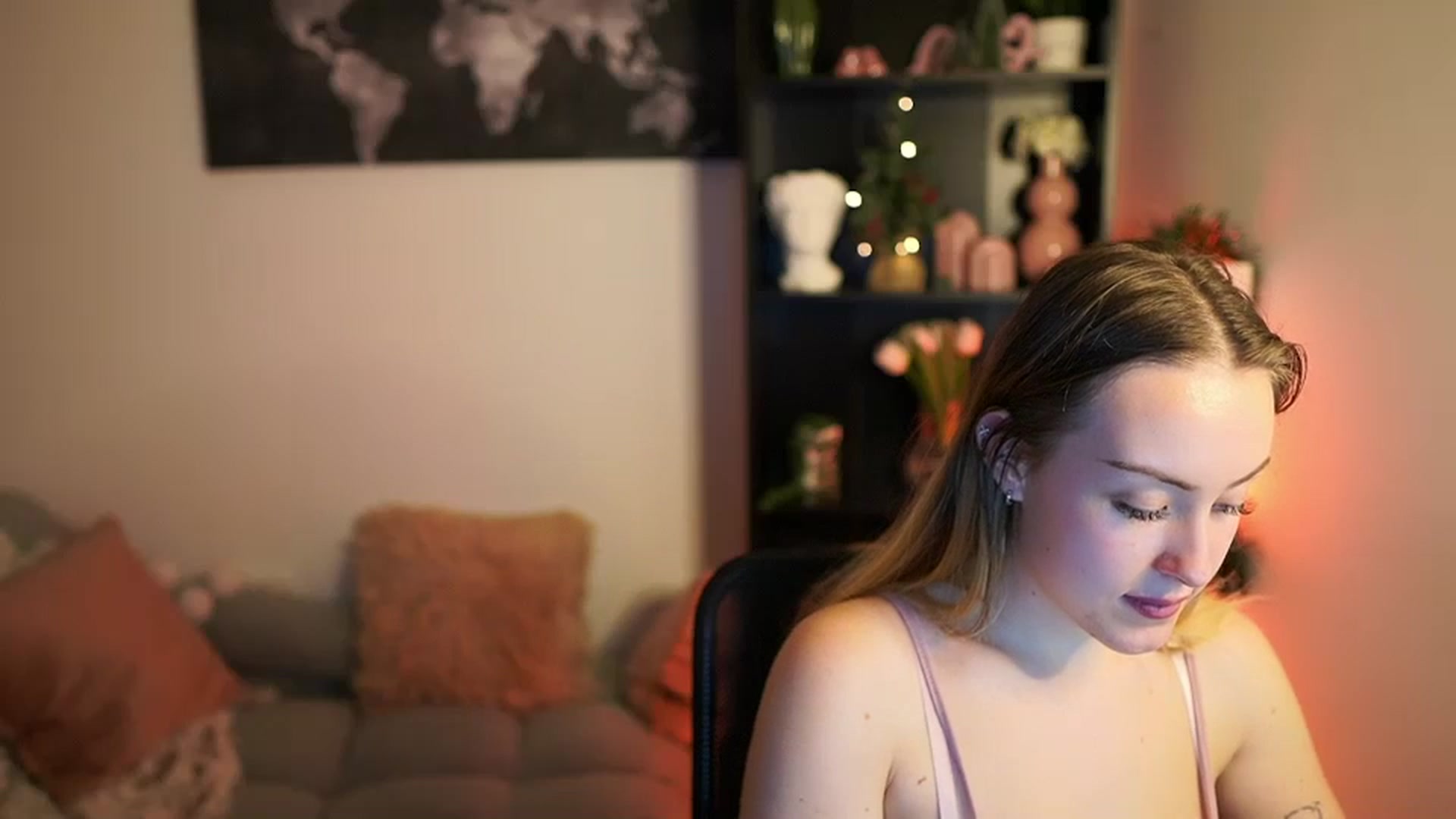 Gallery image thumbnail from Brooklyn_Ch's myfreecams stream on, 12/28/2023, 16:39 image 19 of 20