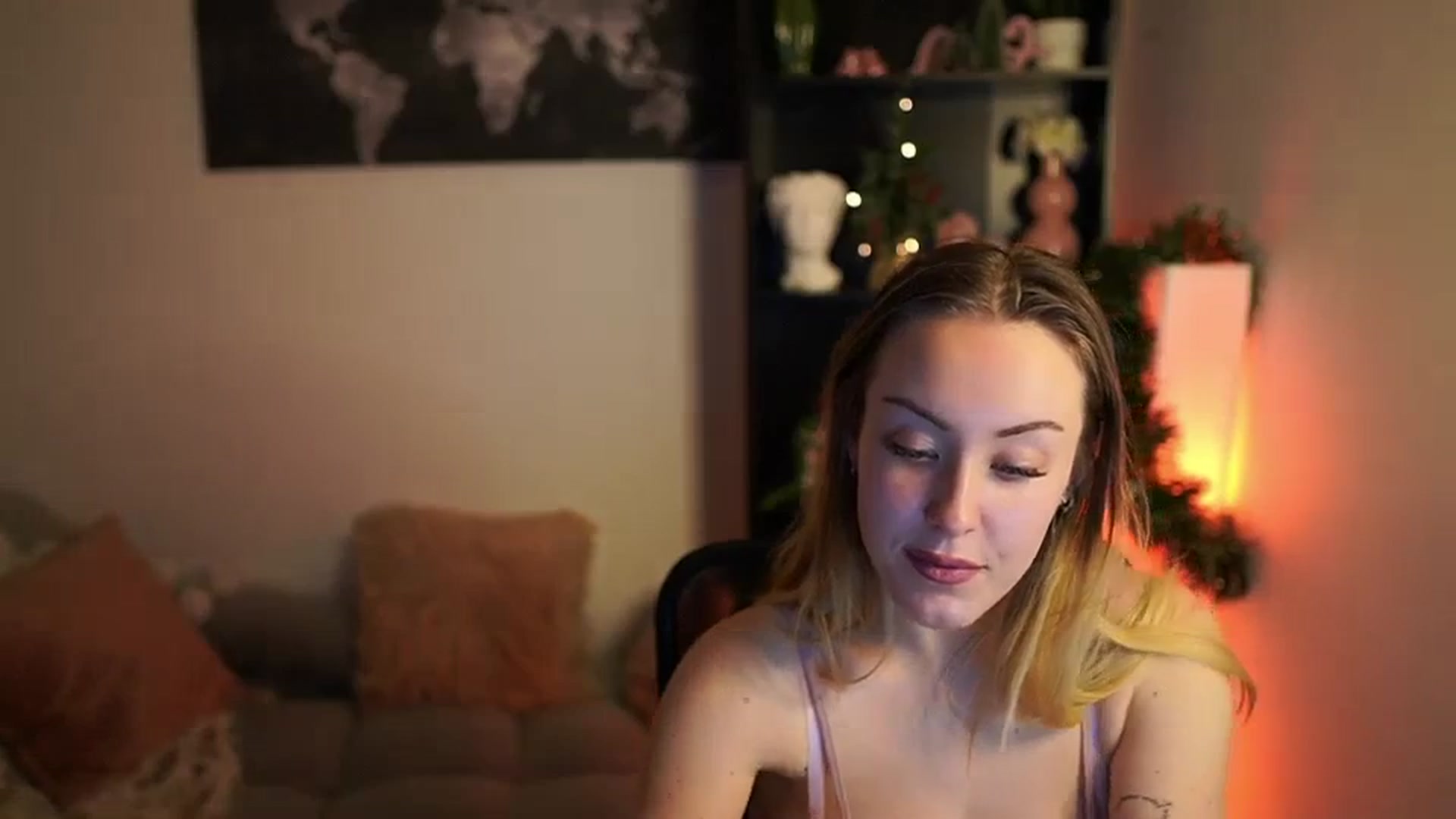 Gallery image thumbnail from Brooklyn_Ch's myfreecams stream on, 12/28/2023, 18:19 image 18 of 20