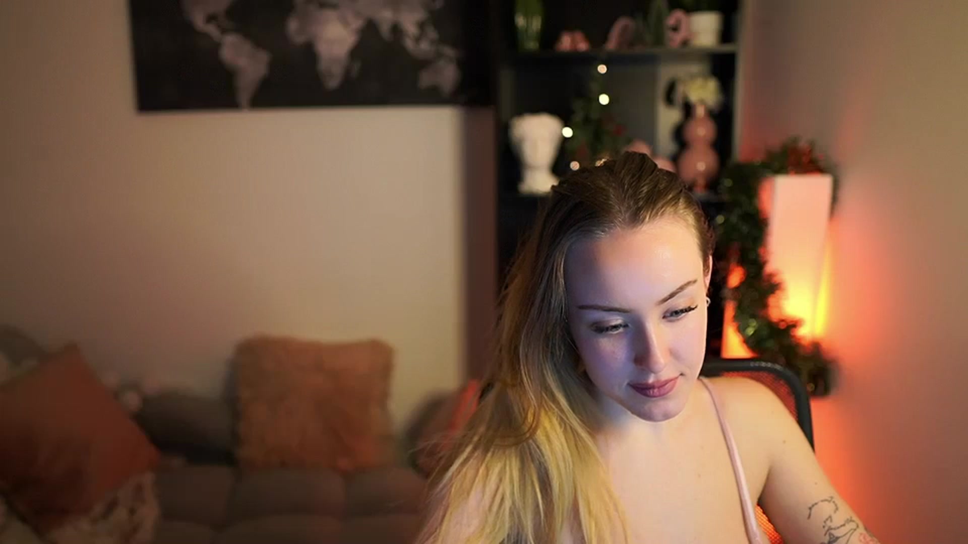 Gallery image thumbnail from Brooklyn_Ch's myfreecams stream on, 12/28/2023, 18:19 image 4 of 20