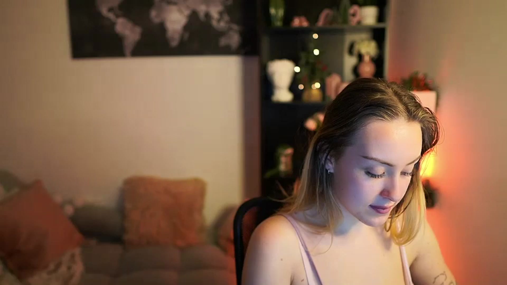 Gallery image thumbnail from Brooklyn_Ch's myfreecams stream on, 12/28/2023, 18:19 image 6 of 20