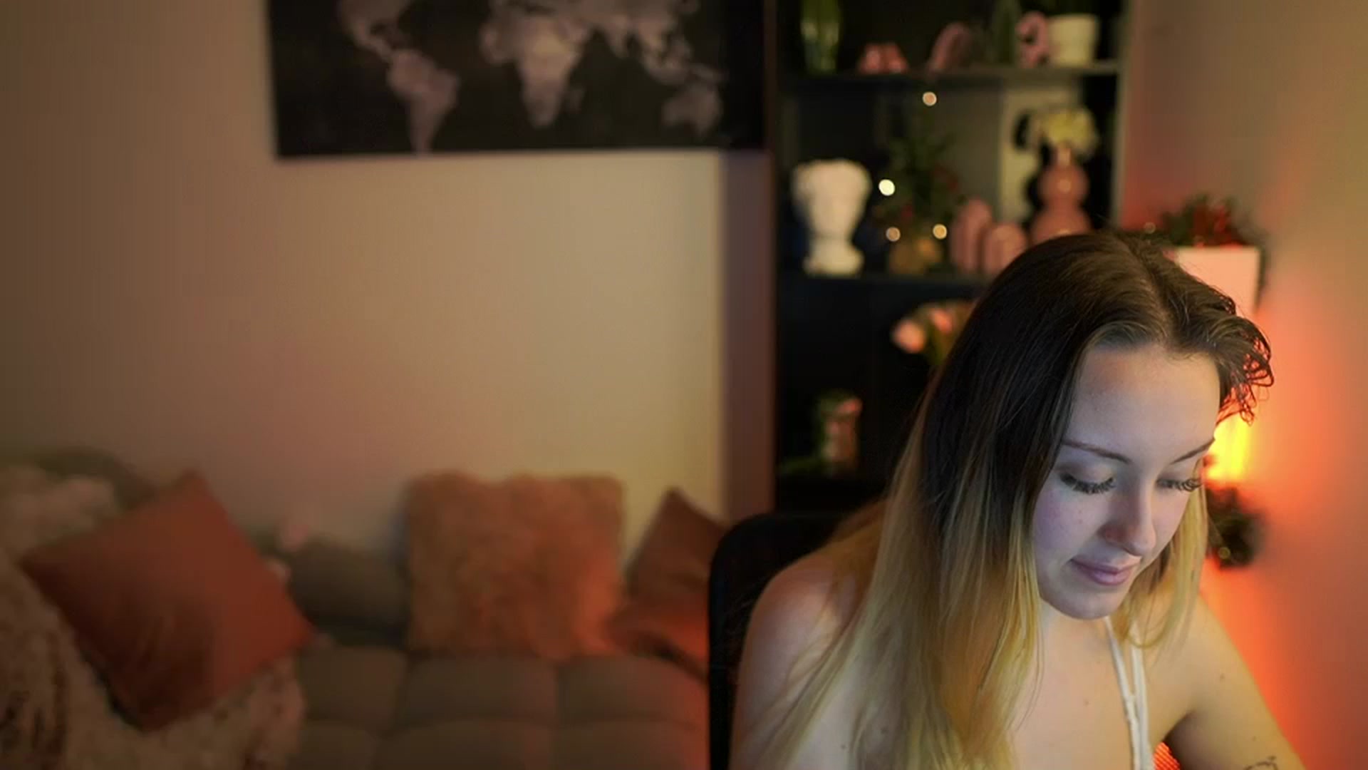 Gallery image thumbnail from Brooklyn_Ch's myfreecams stream on, 12/31/2023, 10:21 image 16 of 20