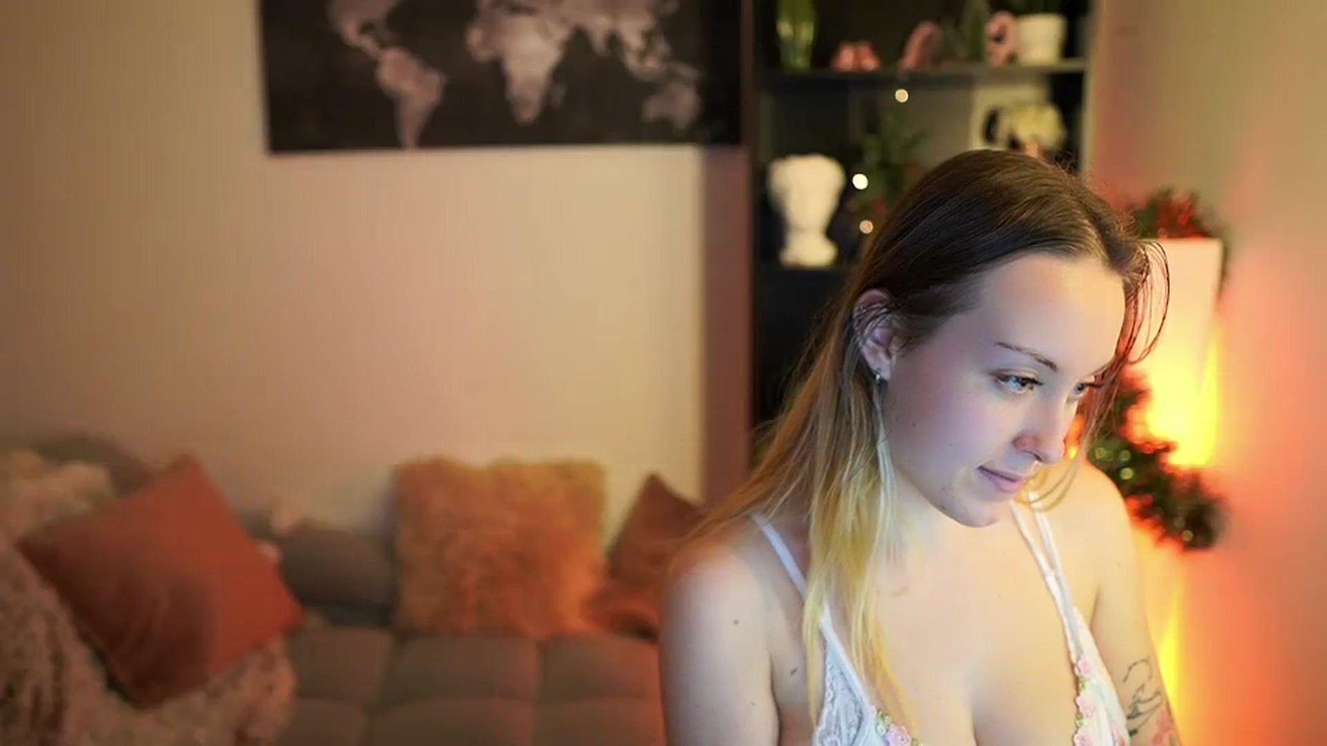 Gallery image thumbnail from Brooklyn_Ch's myfreecams stream on, 12/31/2023, 10:58 image 2 of 20