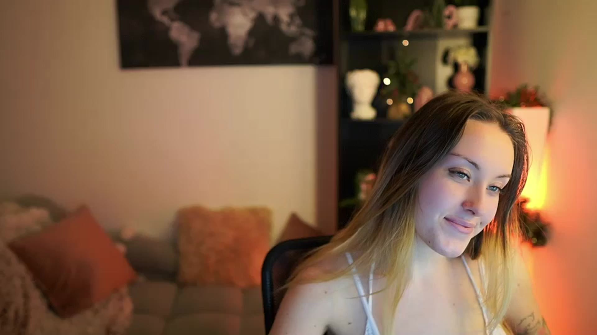 Gallery image thumbnail from Brooklyn_Ch's myfreecams stream on, 12/31/2023, 11:41 image 4 of 20